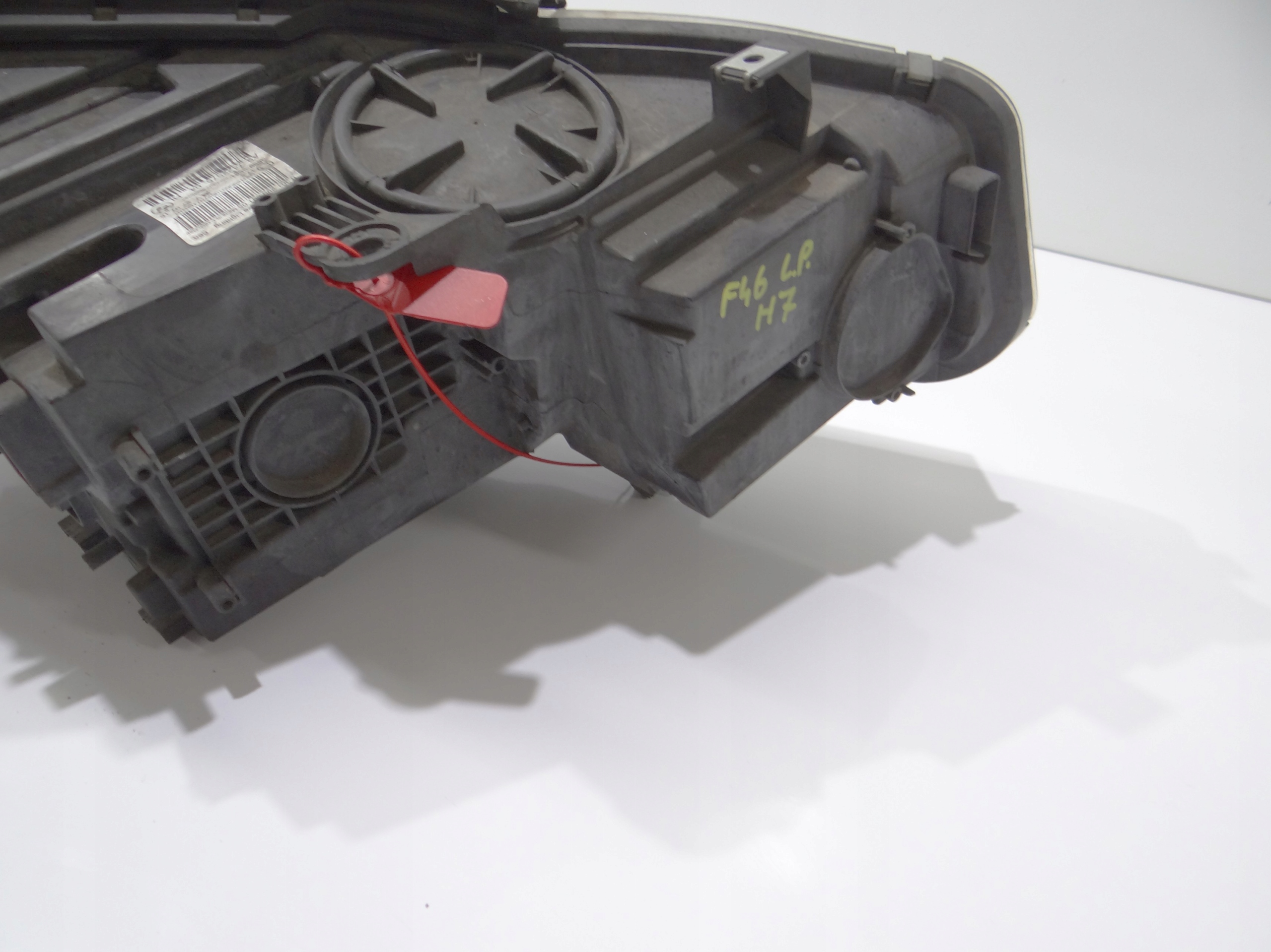 Licht links vorne BMW F46 7422575