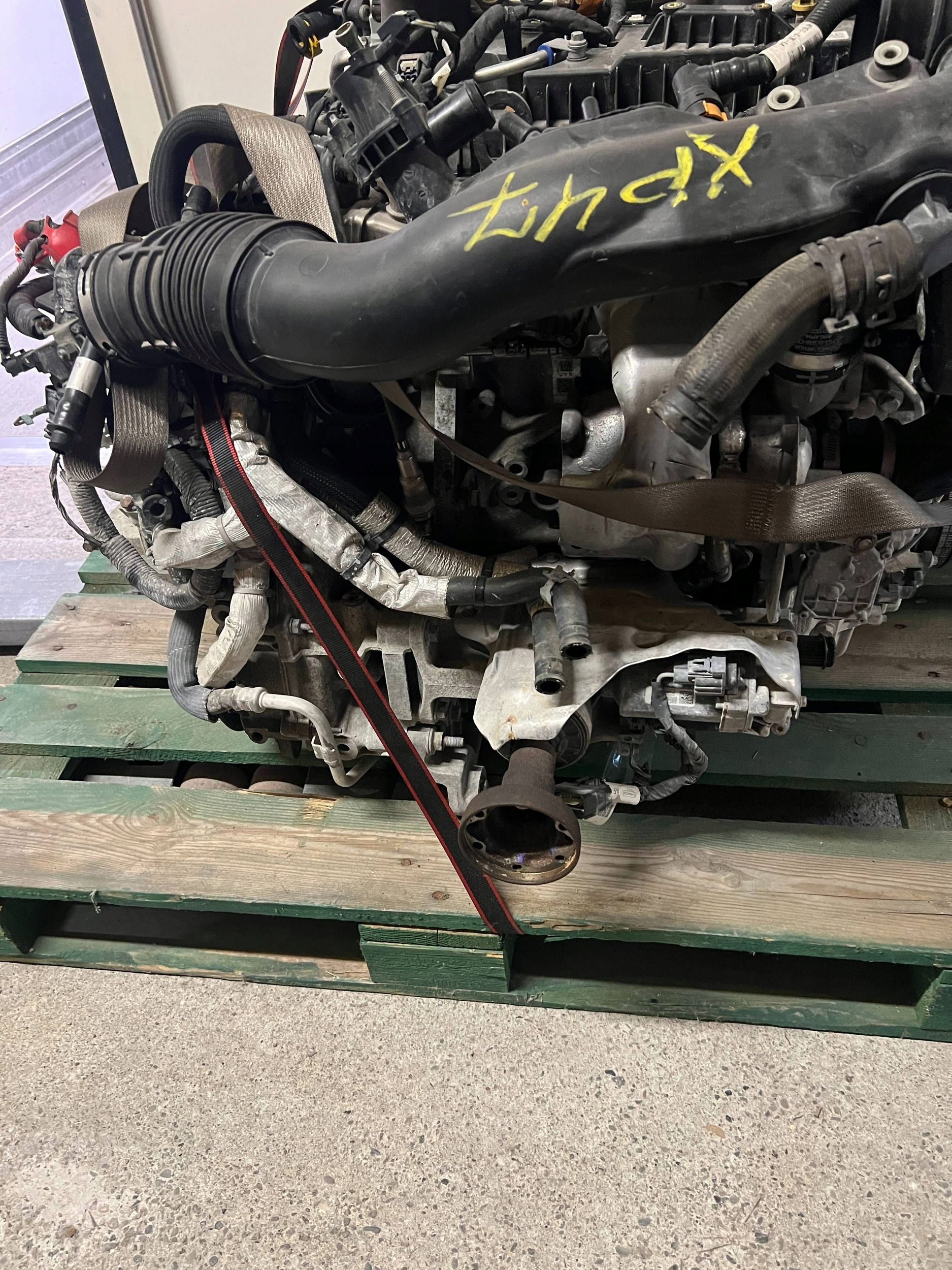 complete engine pillar 2.0L Ford Edge II 2019+