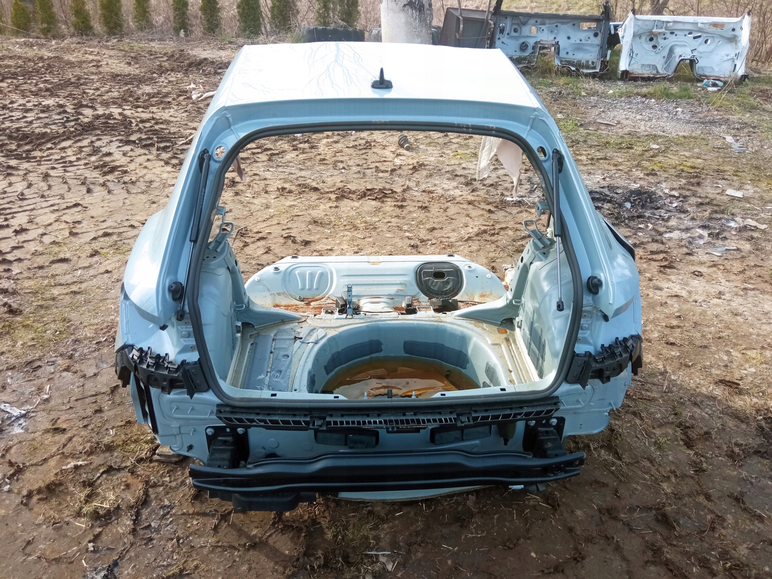 AUDI A1 II 82A TYŁ DUPA ĆWIARTKA BŁOTNIK PAS TYLNY WANNA