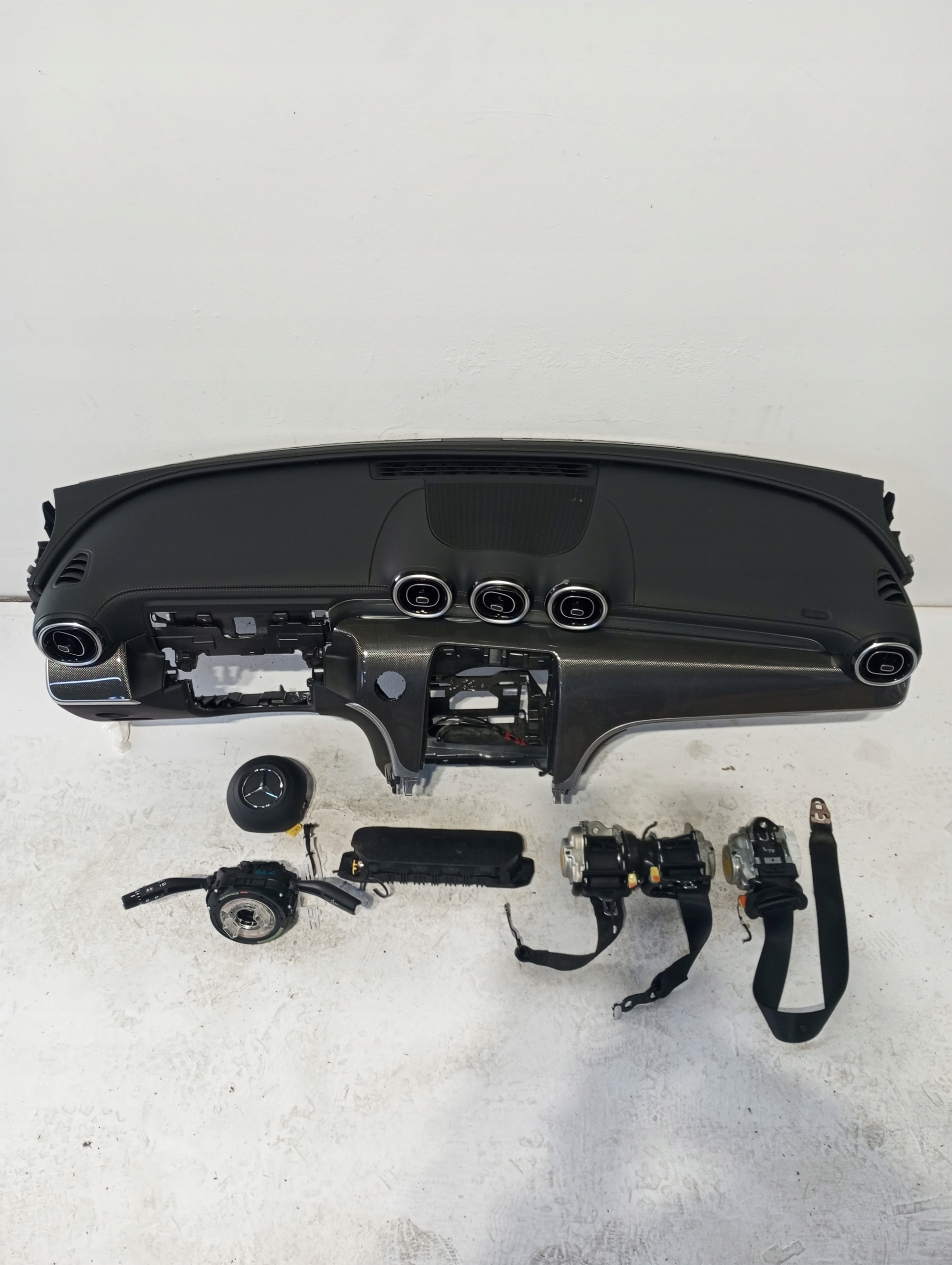 dashboard Mercedes GLC 254 COUPE