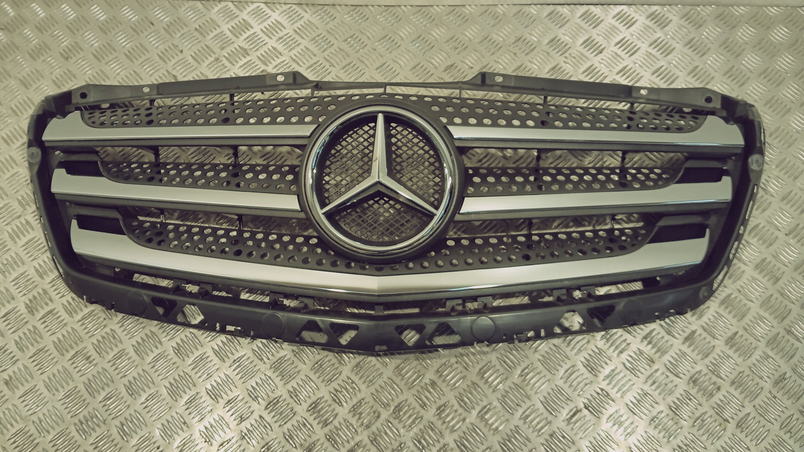 Mercedes-Benz Sprinter W910 Kühlergrill FRONTGRILL Kühlergitter A9068800885 - Thumbnail 9