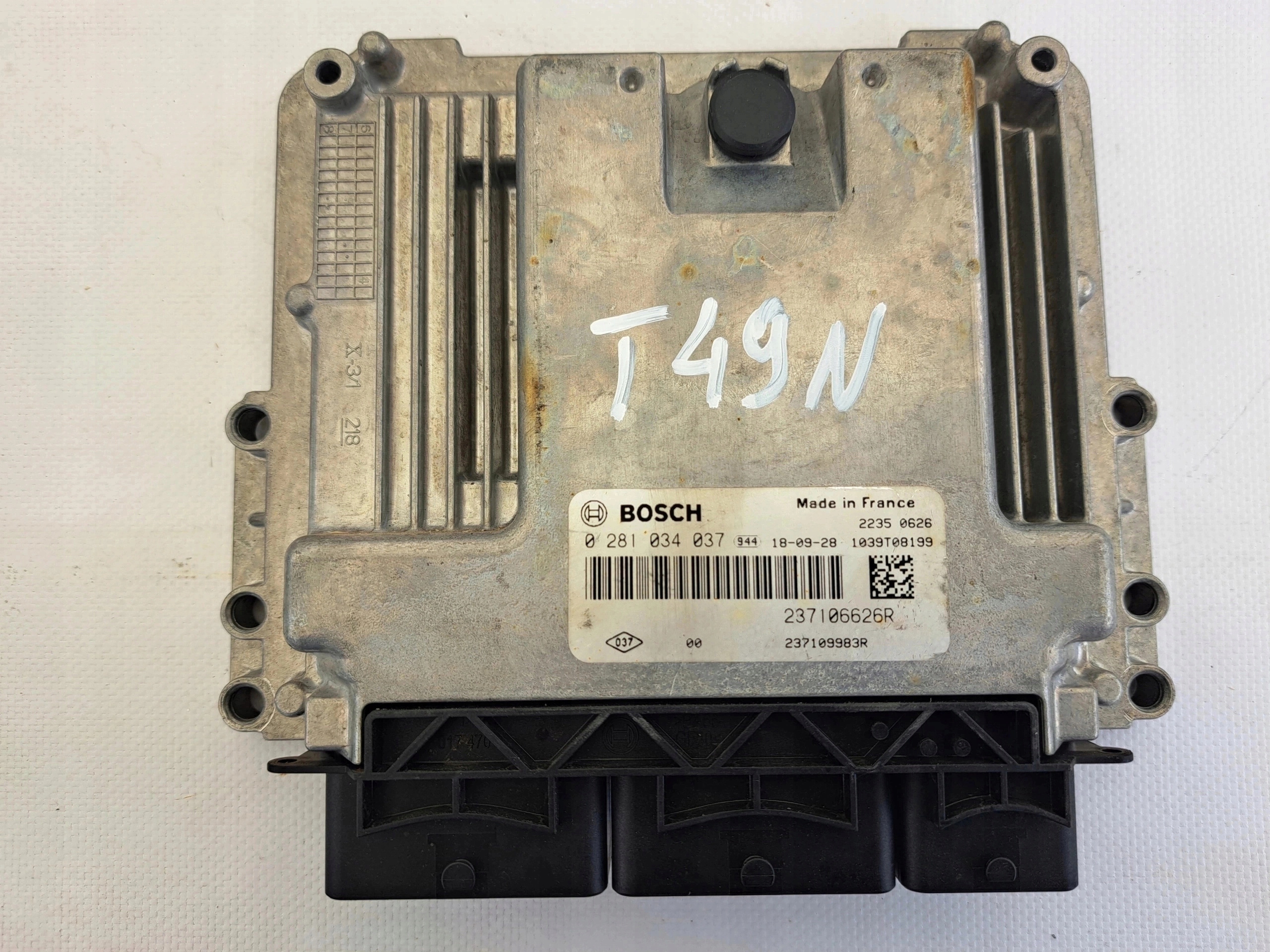 RENAULT TRAFIC 0281034037 ECU computer Originale nuovo!!!