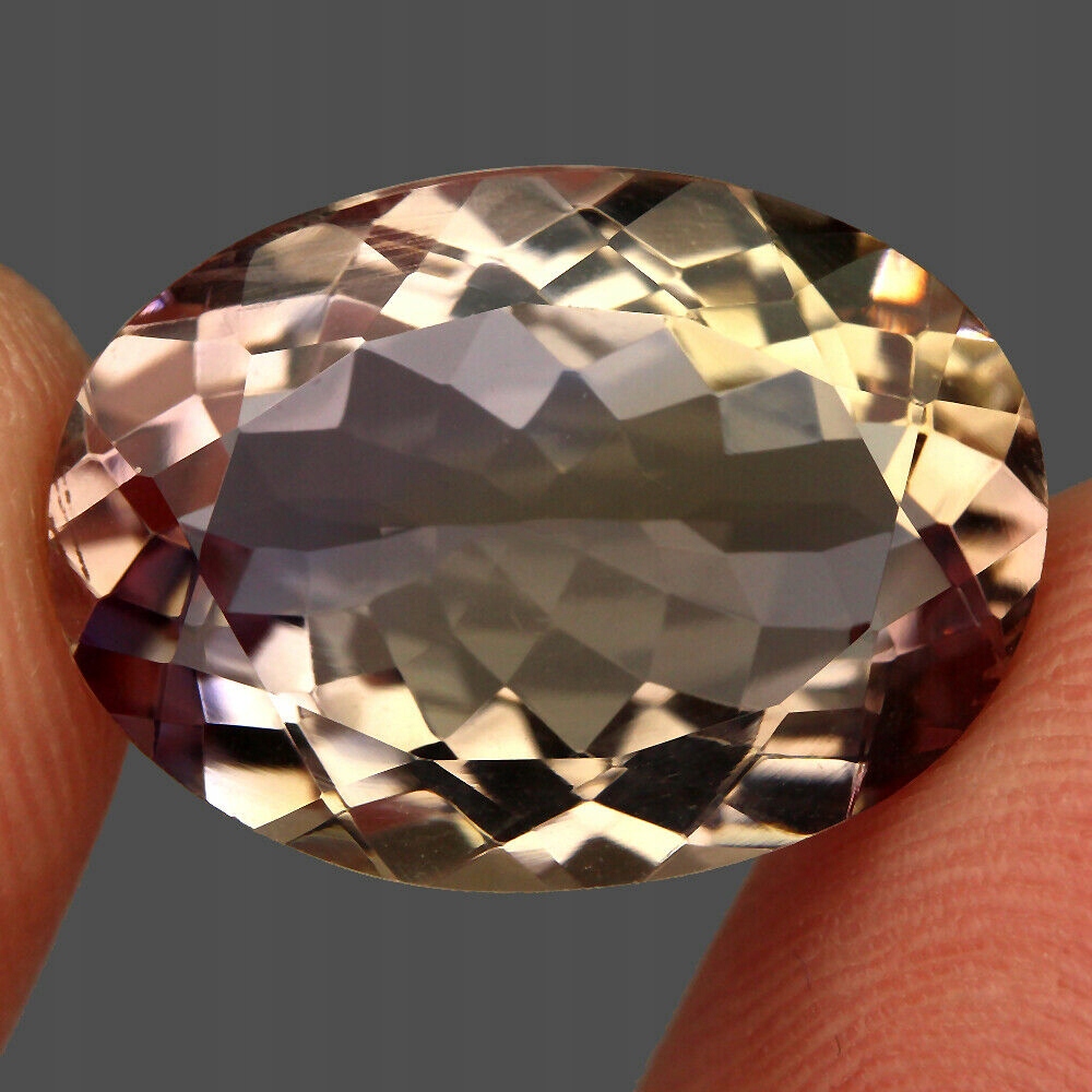 Přírodní kámen ametrin 11.62ct Vvs dvoubarevný