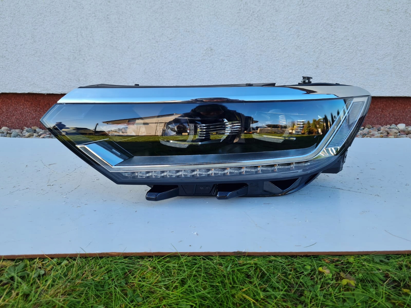 VW PASSAT B8 3G1 Lampa lewa przód Full Led Dynamic z chromem 3G1941113A Producent części Volkswagen OE