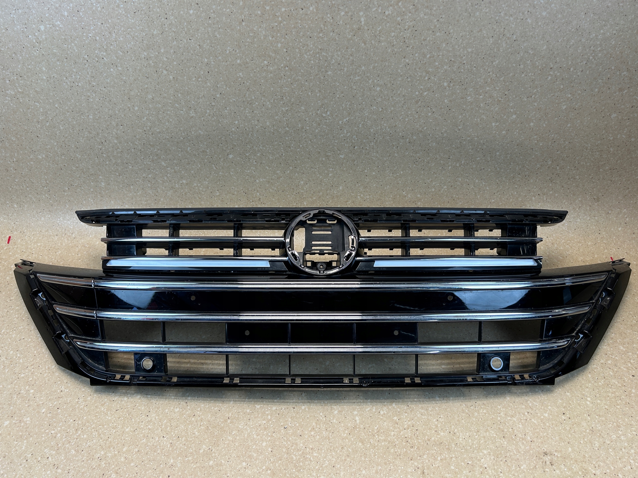 VW Arteon 3H Kühlergrill FRONTGRILL Kühlergitter 3G8853651BL - Thumbnail 1