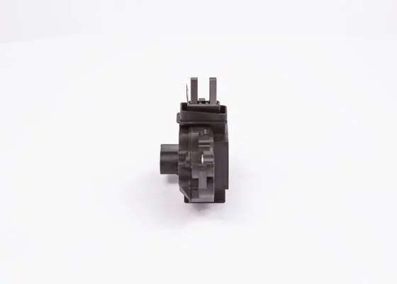 REGULATOR NAPIECIA ALTERNATORA 1986AE0131/BOS Stan opakowania oryginalne
