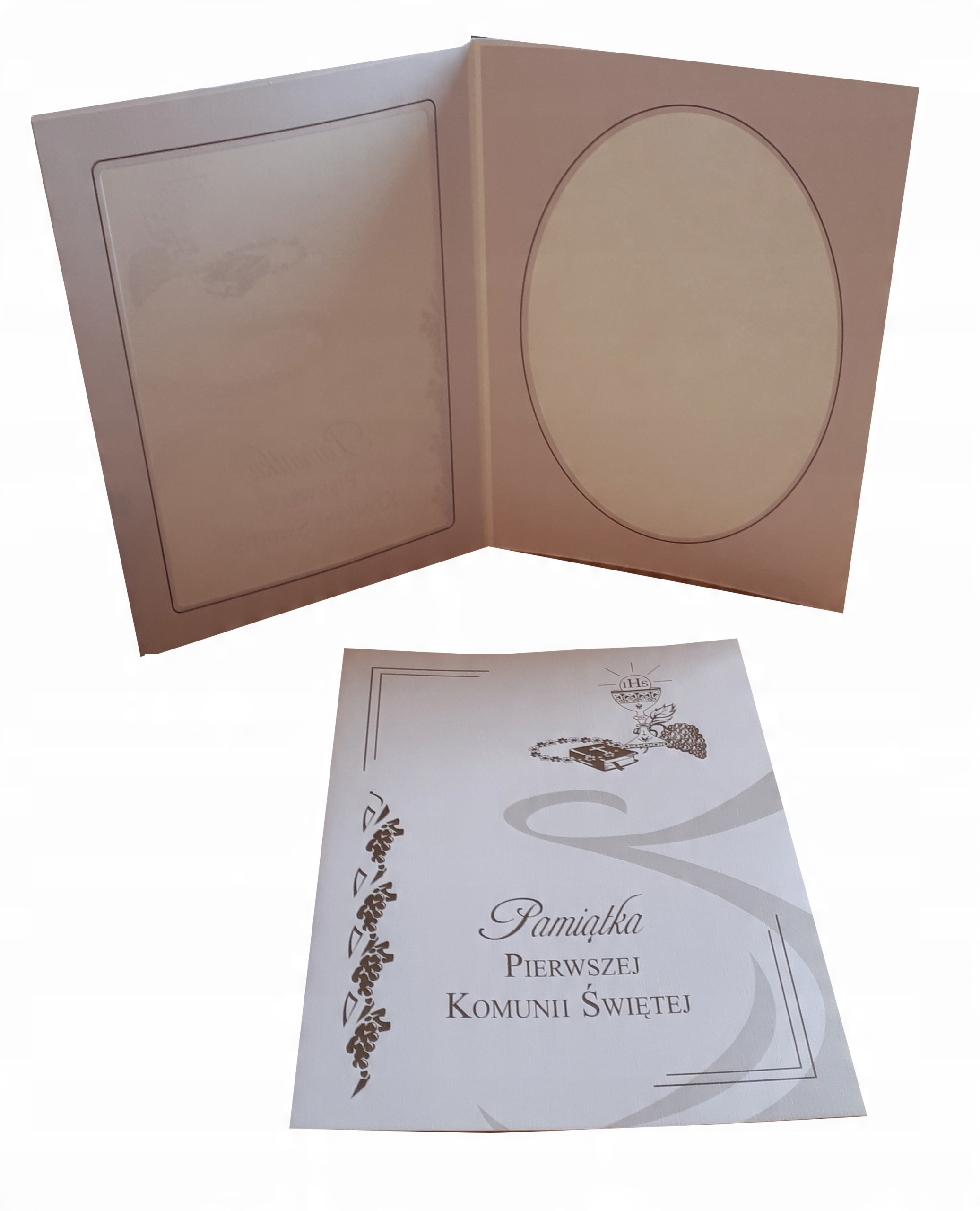

Komunia - album kartonowy 15x21 na 2 zdjęcia