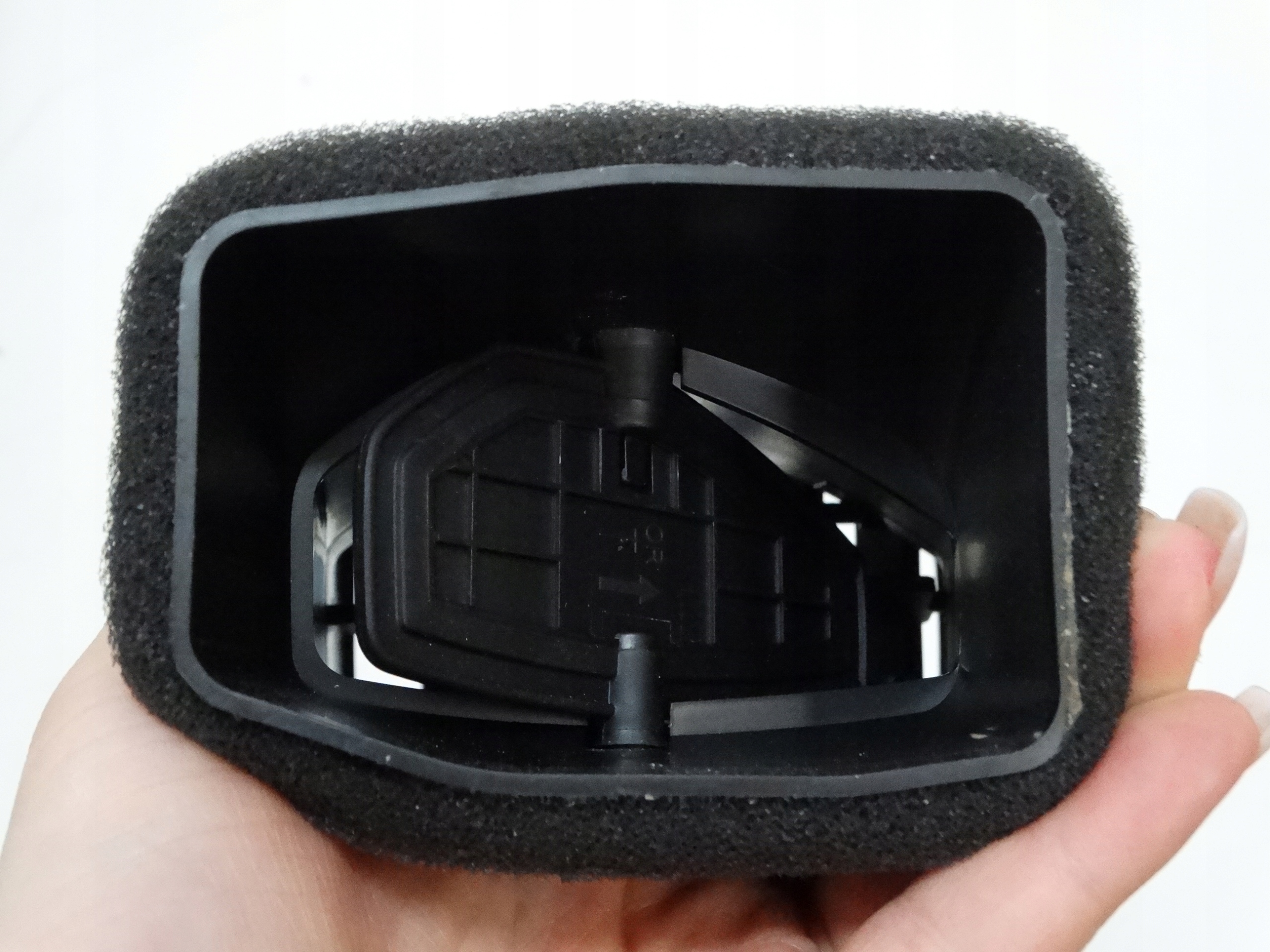 grid air conditioning devices right front CITROEN C4 III 9831805480 2020R.