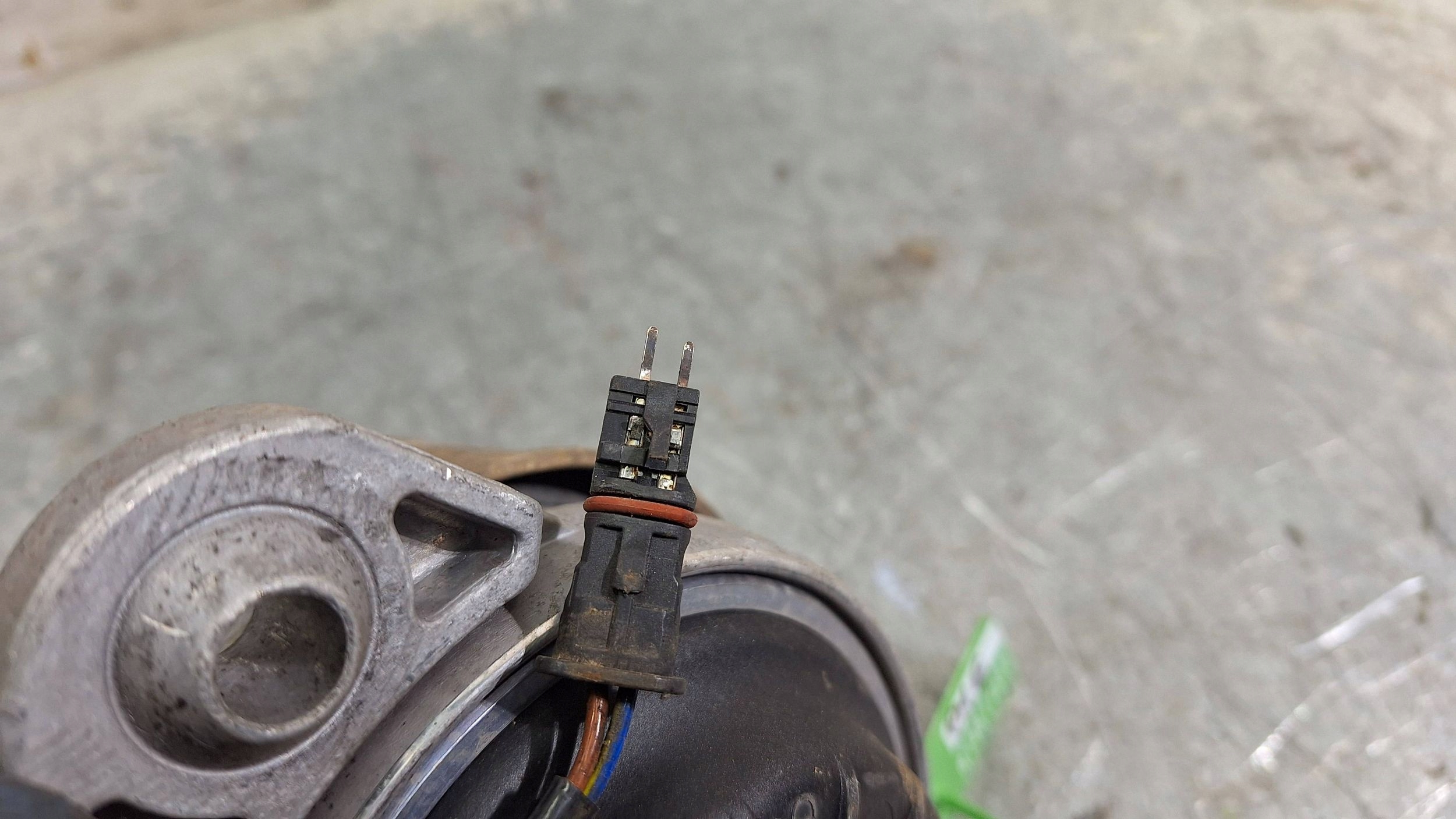 engine mount A2042403717 MERCEDES GLK X204