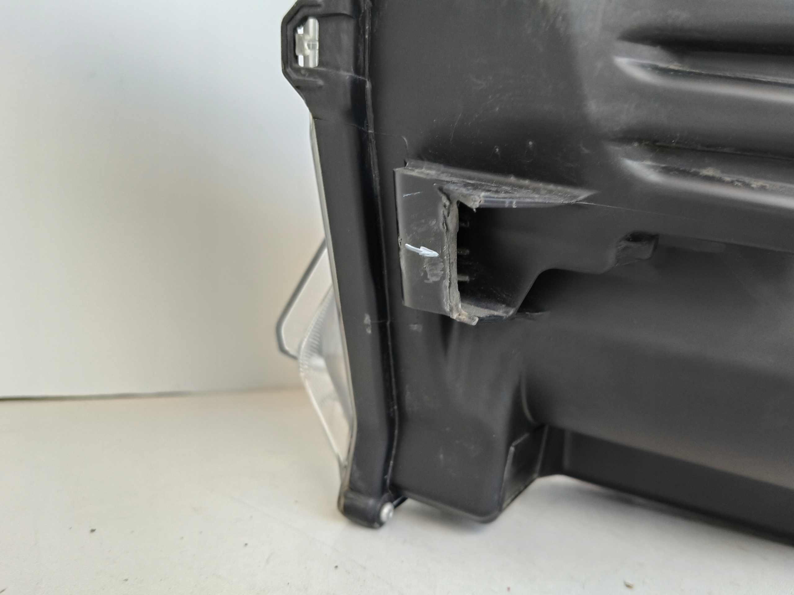 light right REFLEKTOR FORD RANGER 23- FULL LED
