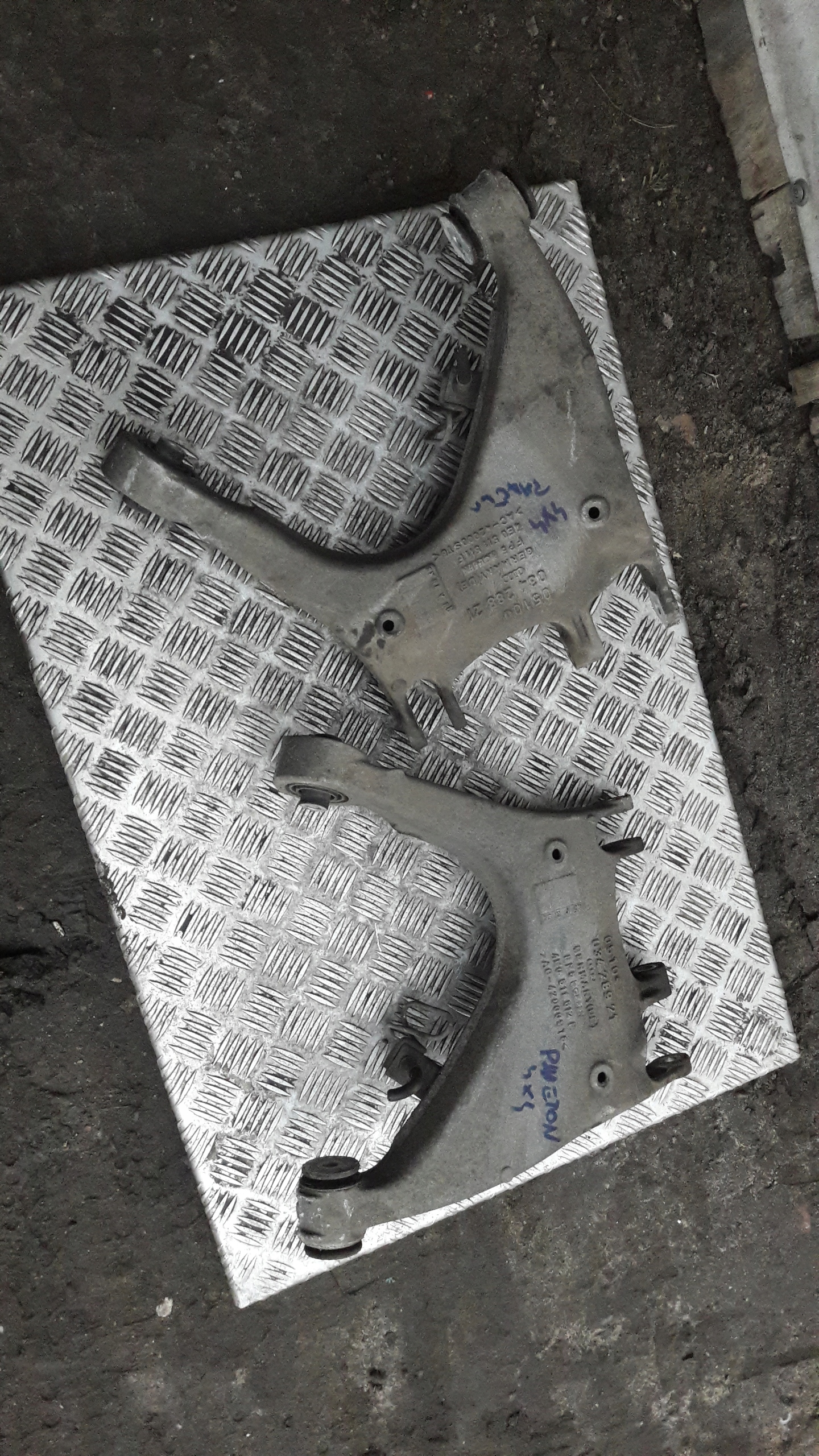 VW PHAETON Querlenker links rechts heck DOL 4X4