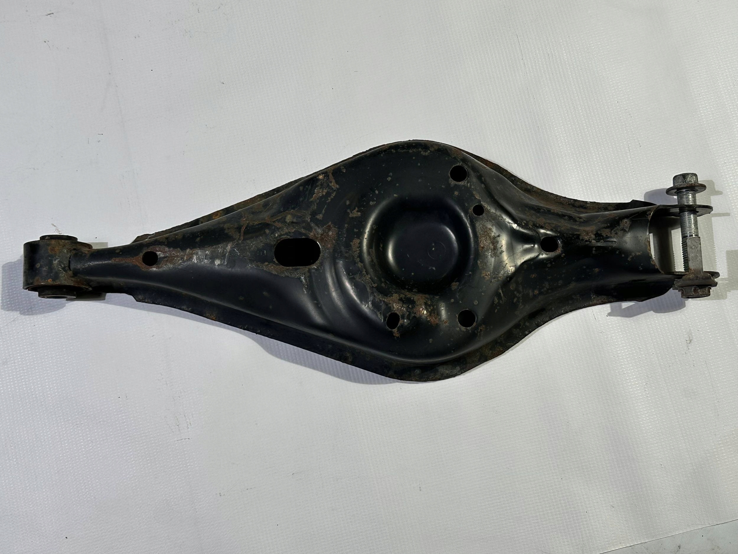 arm rear part rear left right lower Ford Flex Explorer 2013+