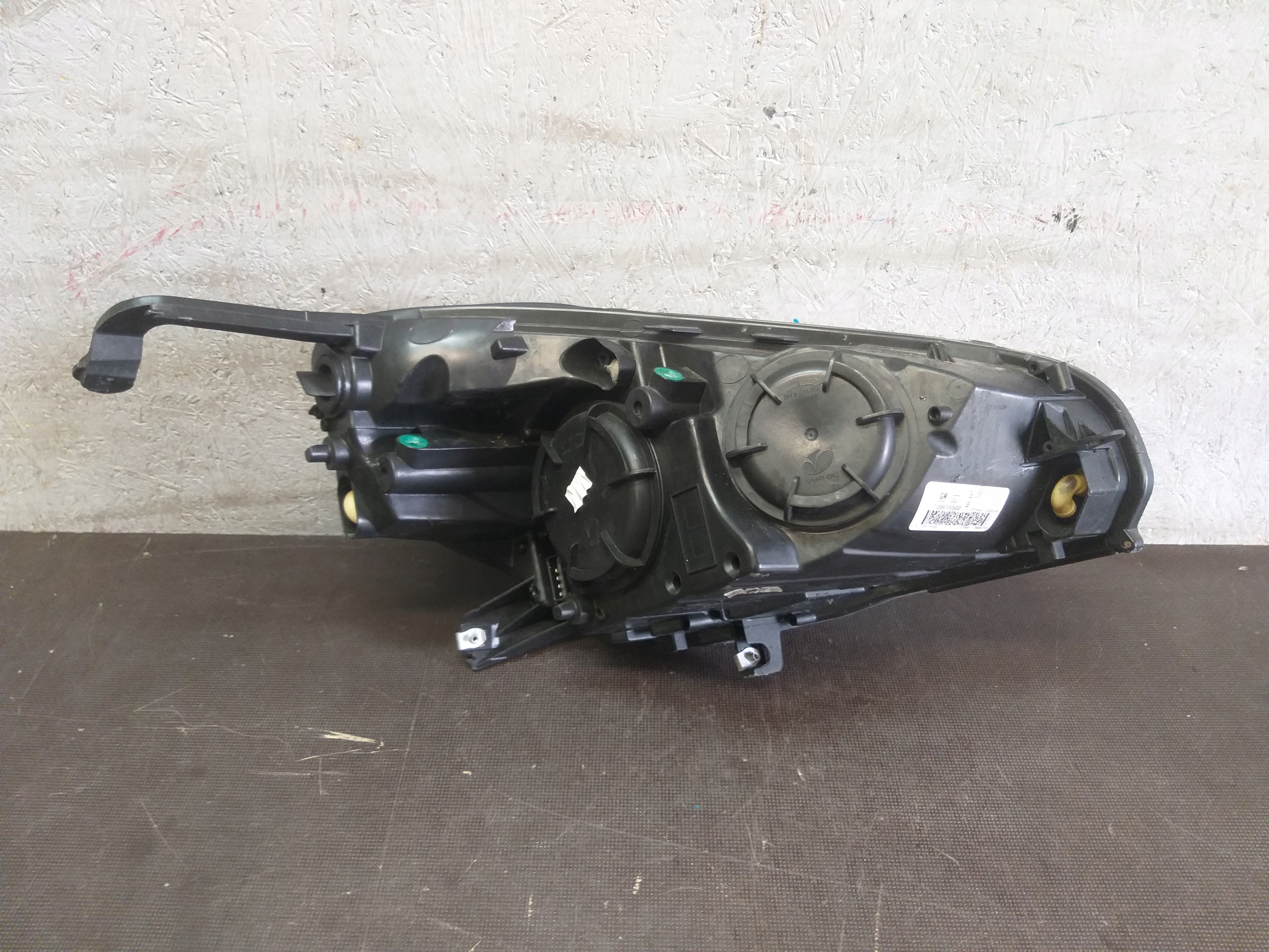 LIGHT FRONT LEFT OPEL ADAM 39015502