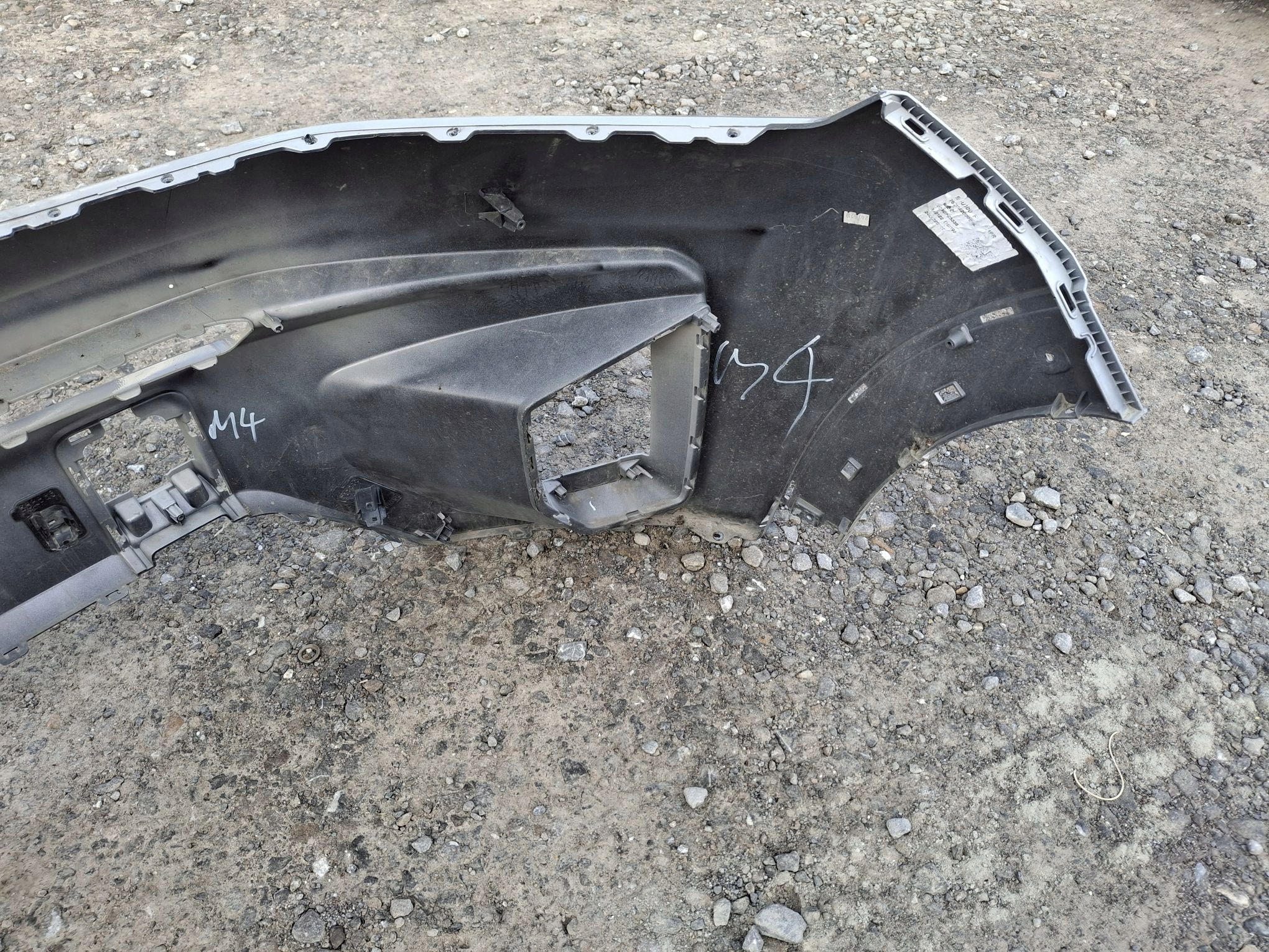 front bumper SSANG YONG TORRES EVX 2023R->