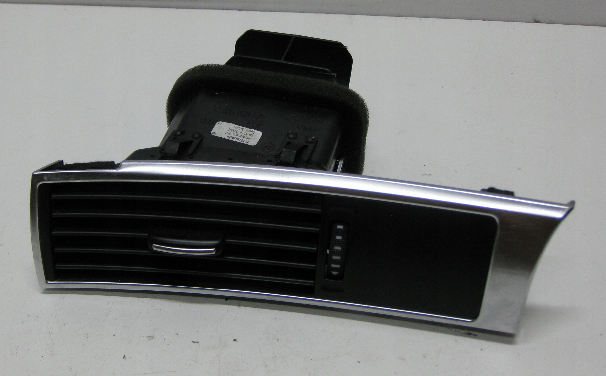 AUDI A6 C6 LIFT KOMBI grid air conditioning devices black CHROM left front 4F1820901D