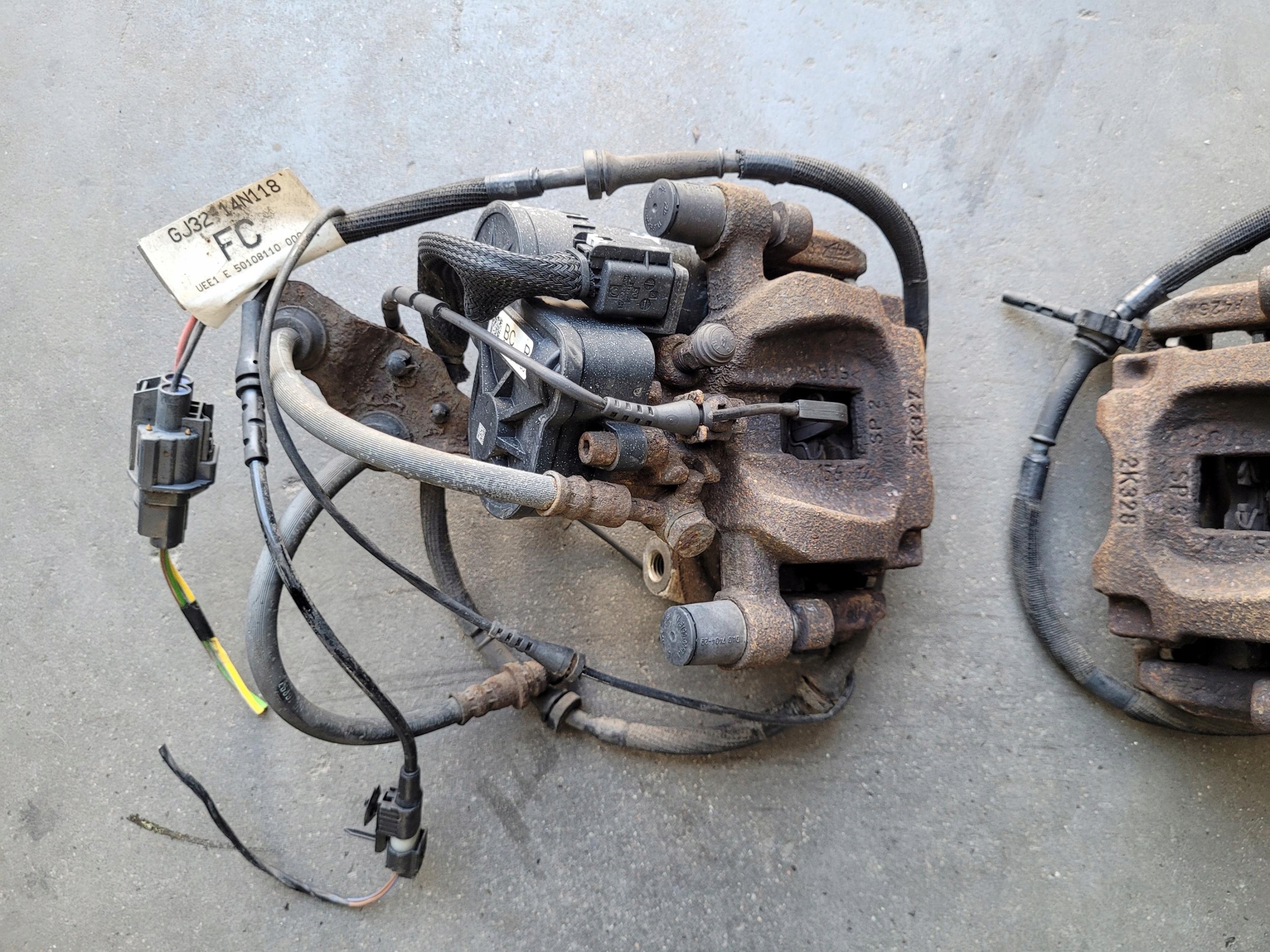 caliper rear part rear right LAND RANGE ROVER EVOQUE L538 LIFT 2.0 D