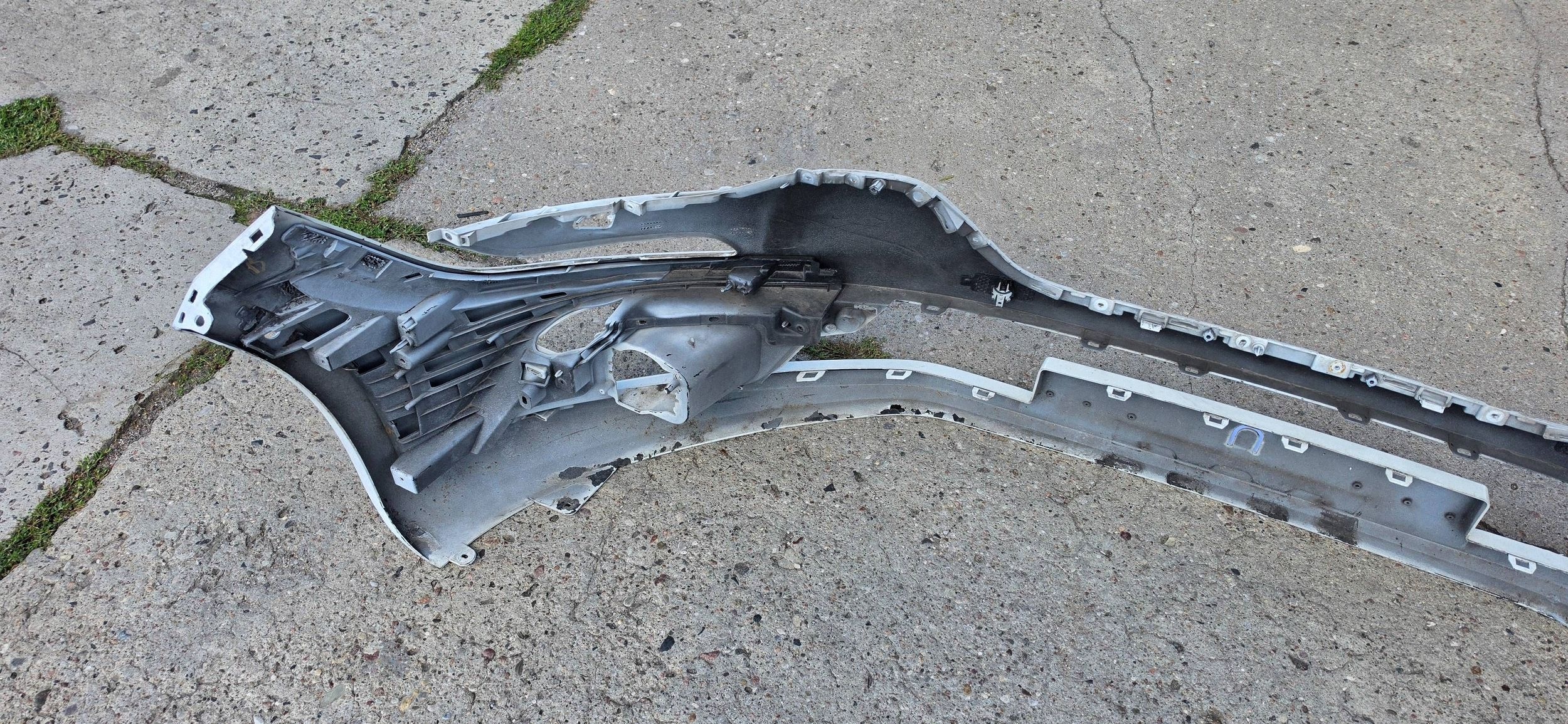 Renault Talisman C06729-091ISMO01 before lift 2015-2020 front bumper