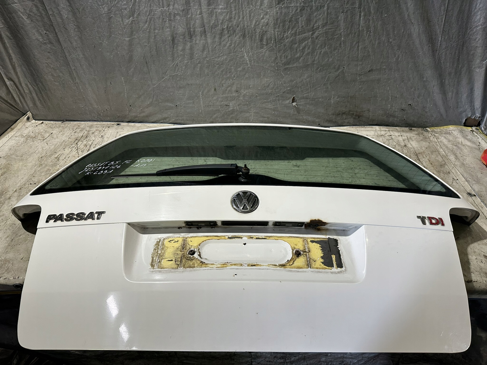 trunk door boot rear part PASSAT B5 FL LIFT KOMBI K:LB9A