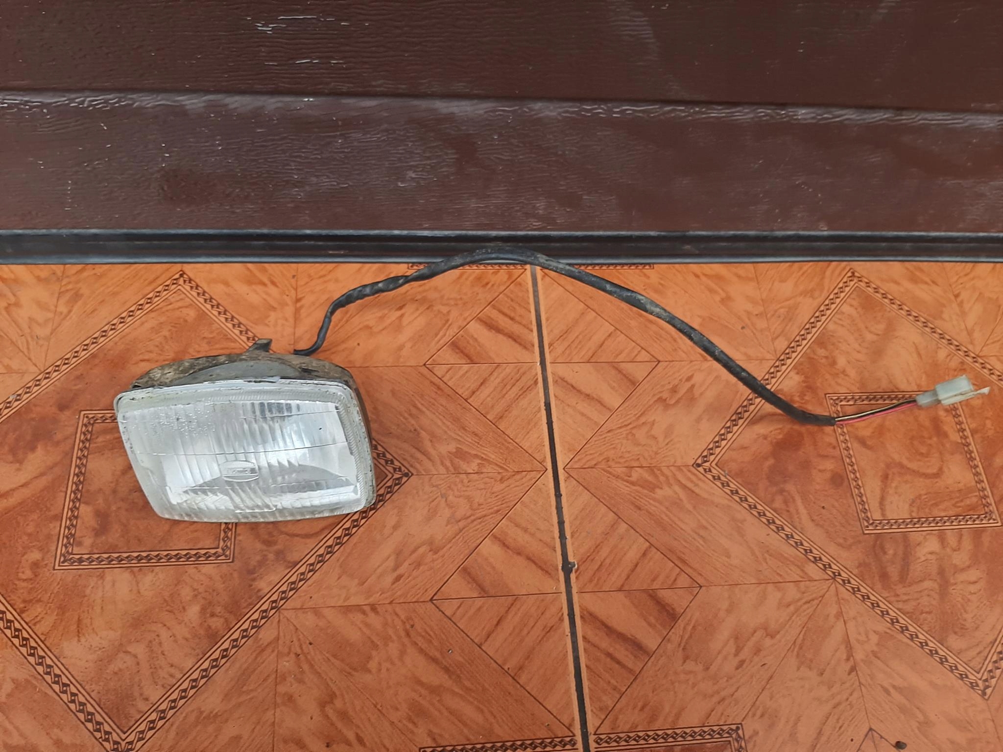 REFLEKTOR LAMPA KAWASAKI KLF 250