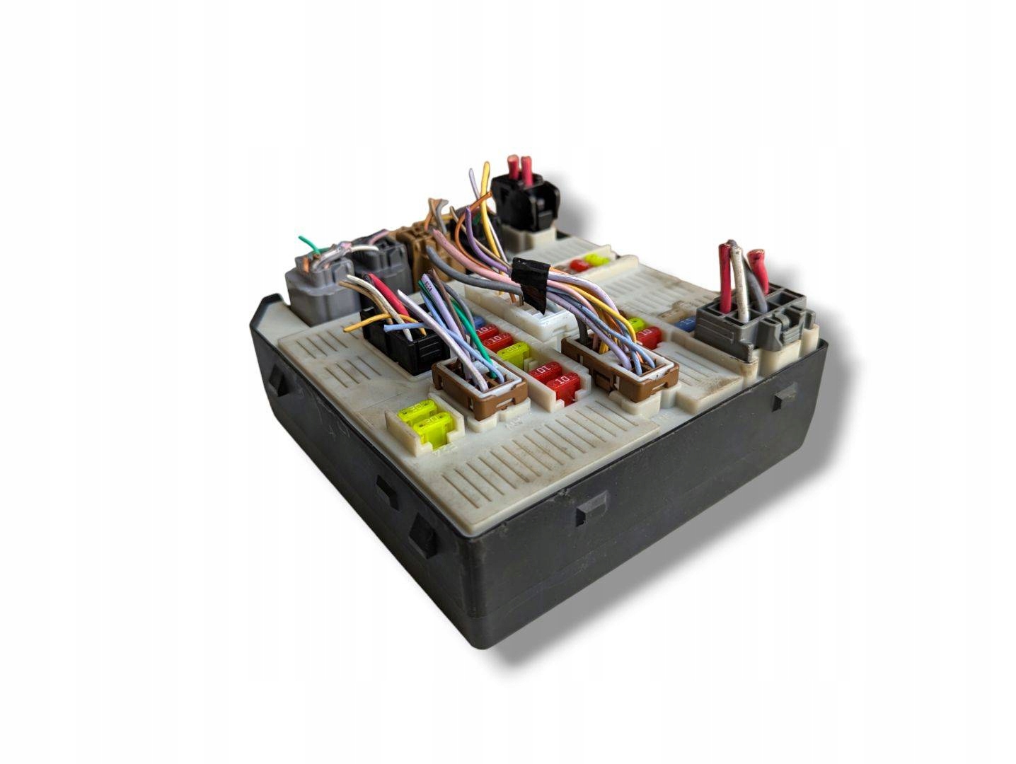 Module fusibles Renault Megane 3 2009 284B60008R