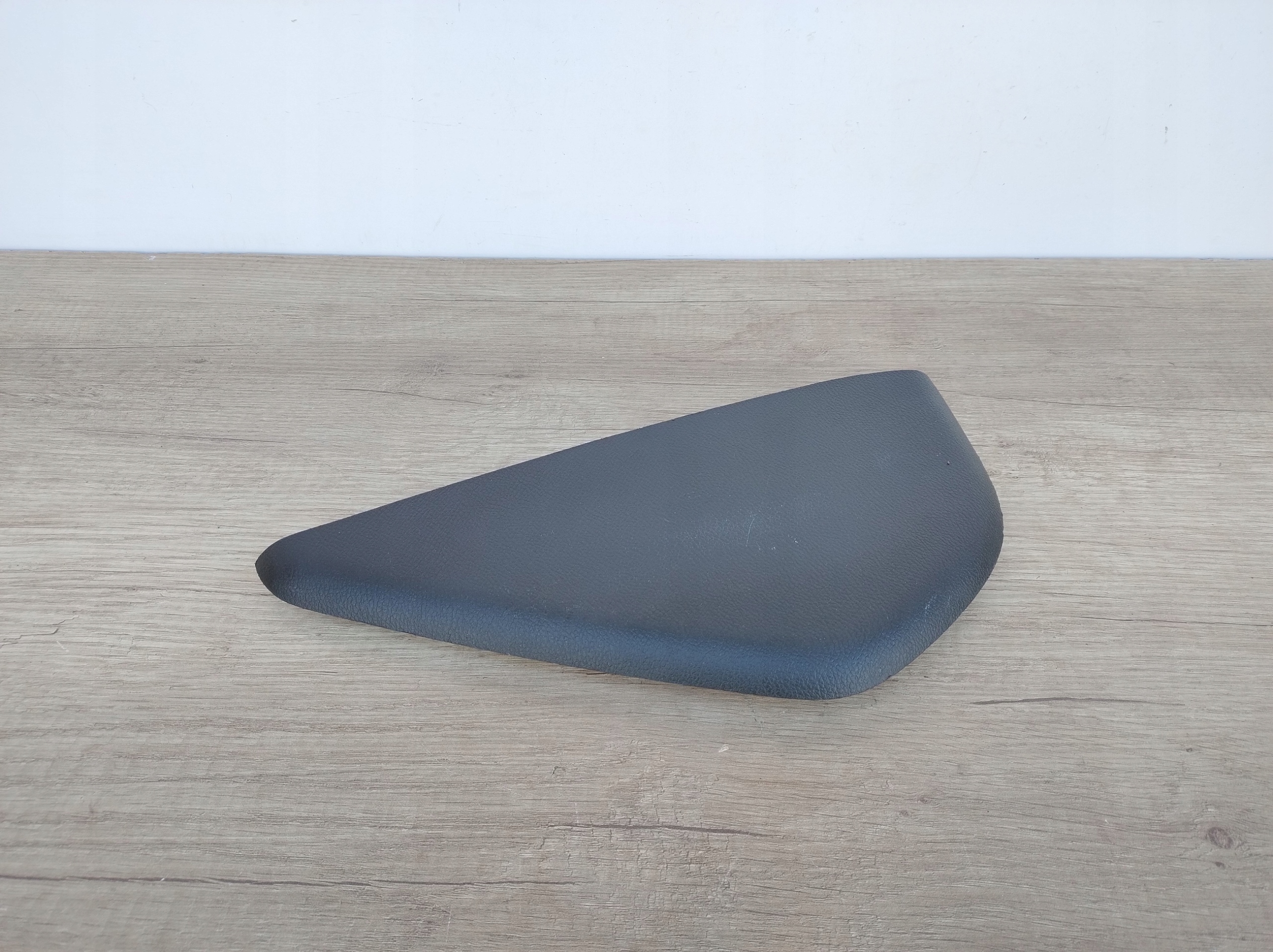JEEP GRAND CHEROKEE left spoiler consoles cover