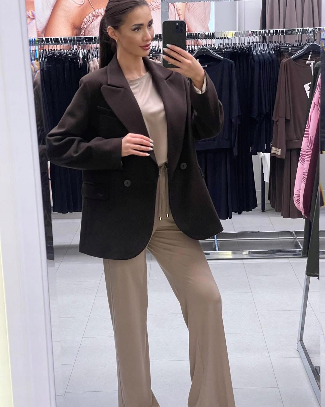 Sako Černý Flaušový kabát Model 1037 Lalous velikost M