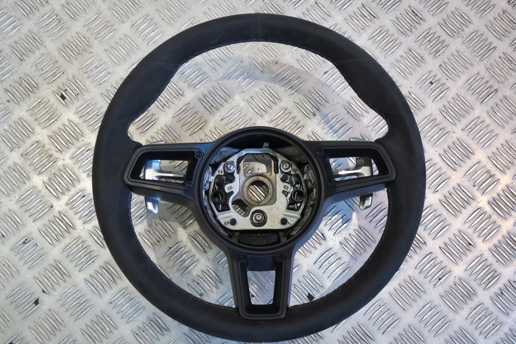 Кермо Alcantara PORSCHE 991 GT3 LIFT R222