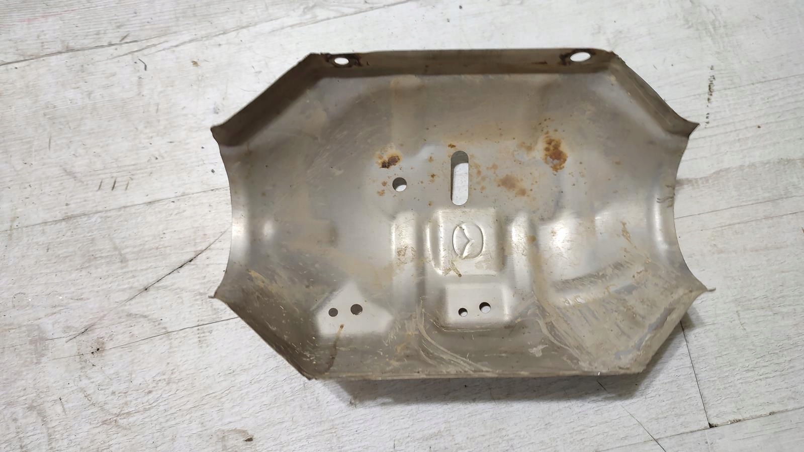 Blende Abdeckung katalizatora Mazda 2 DJ / DL lift