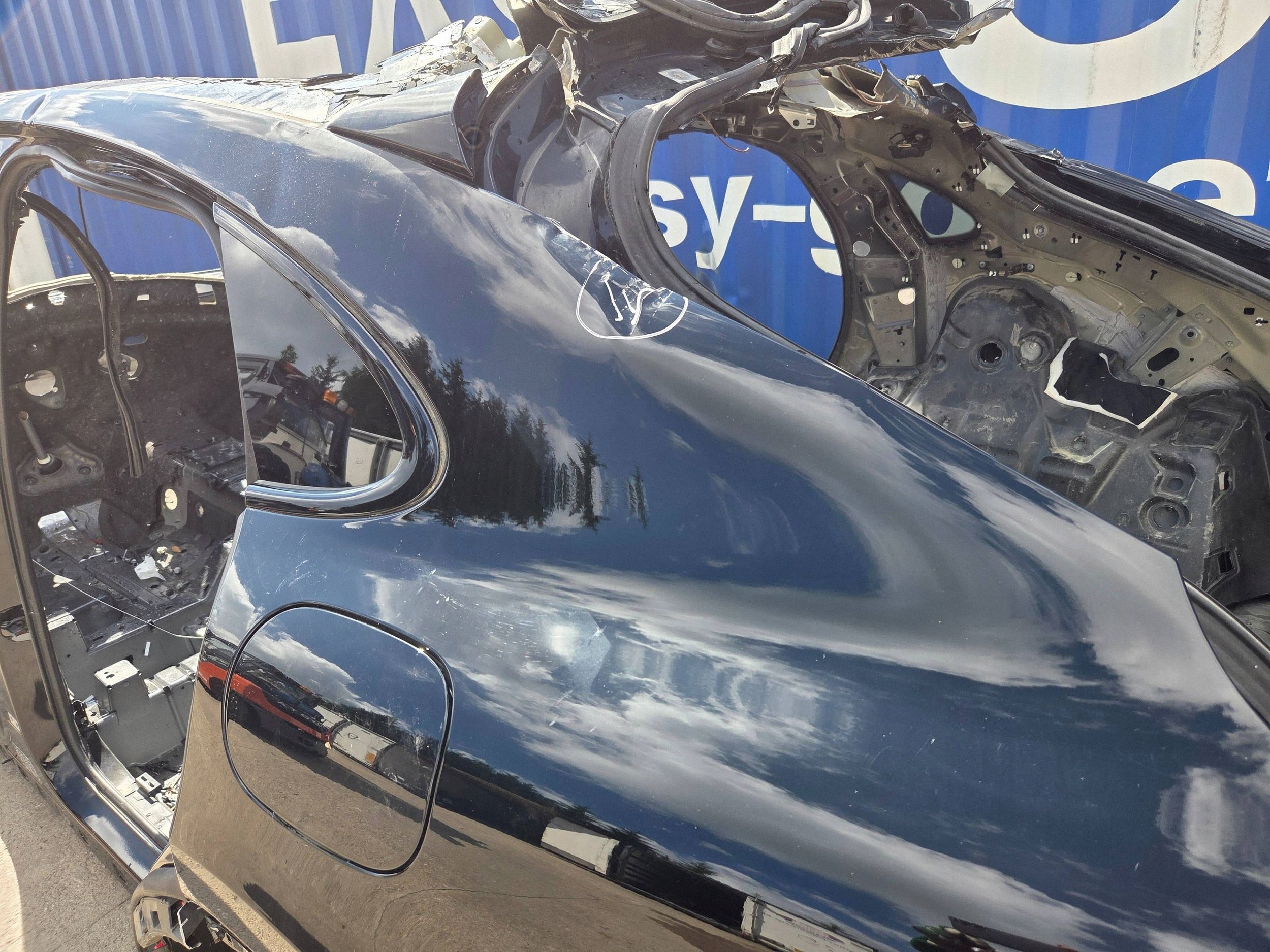 Porsche Cayenne 9Y0 2020r quarter rear left
