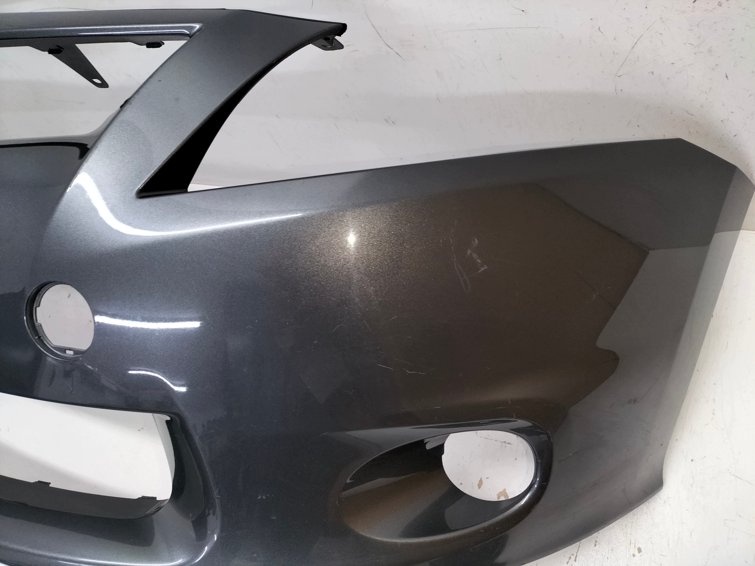 front bumper front TOYOTA AURIS and LIFT 09-12