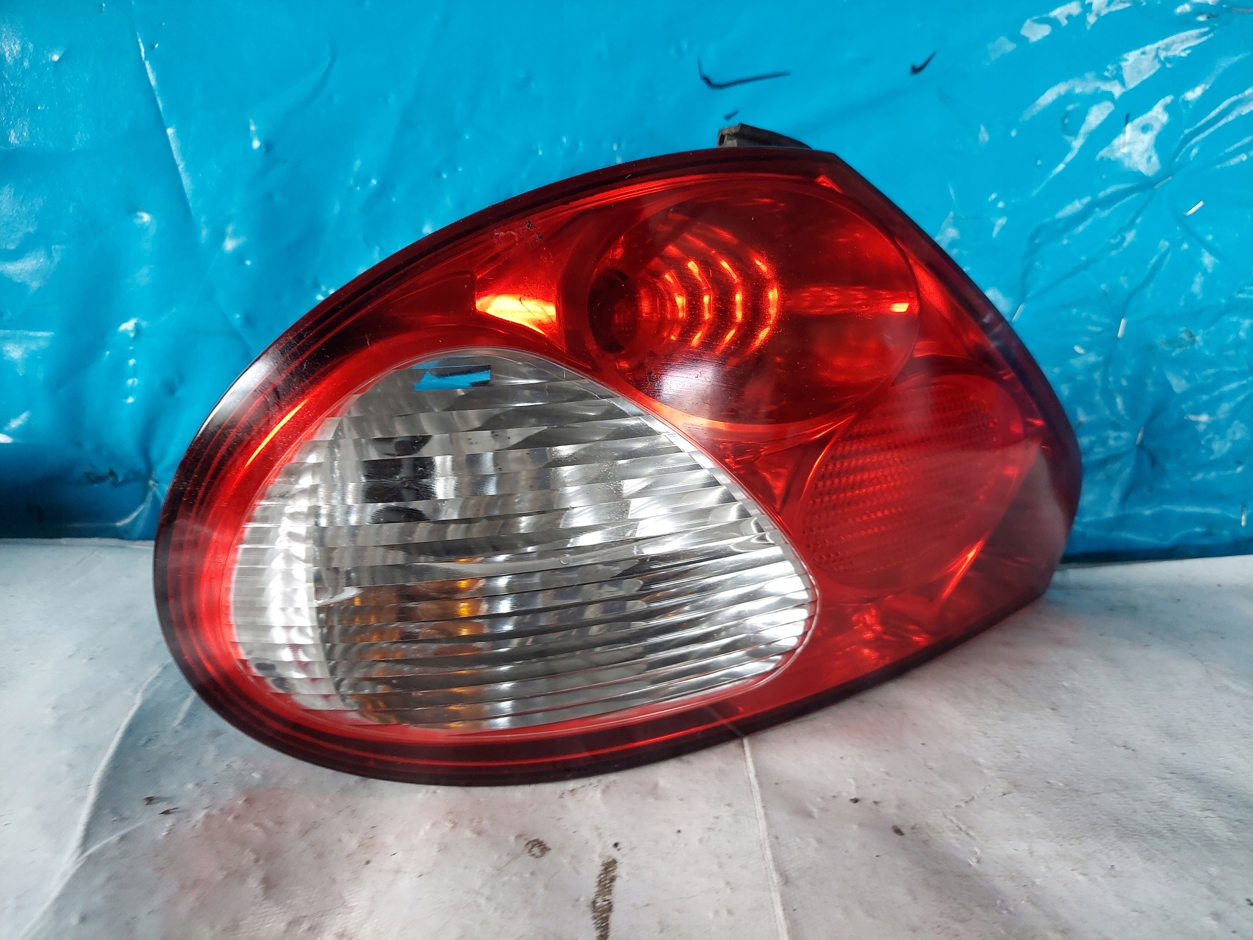 light JAGUAR X-TYPE SEDANA left rear part