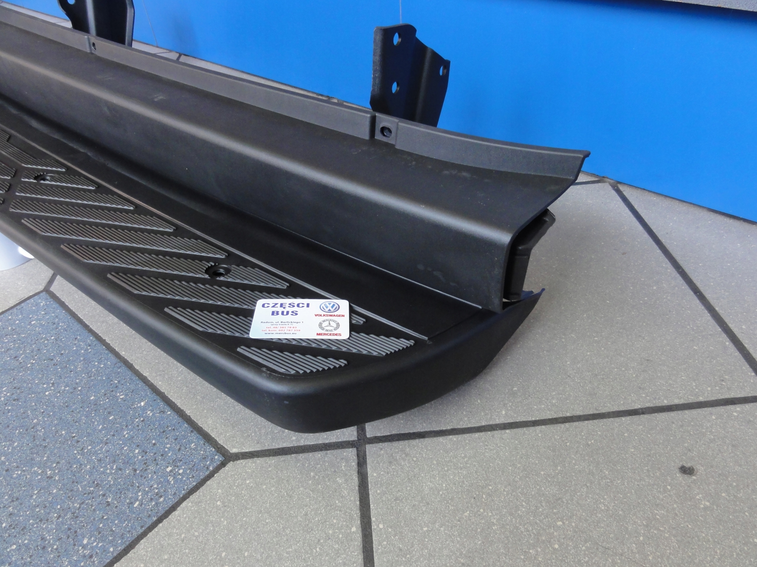 ZDERZAK STOPIEŃ TYLNY MERCEDES SPRINTER 906 Strona zabudowy tył