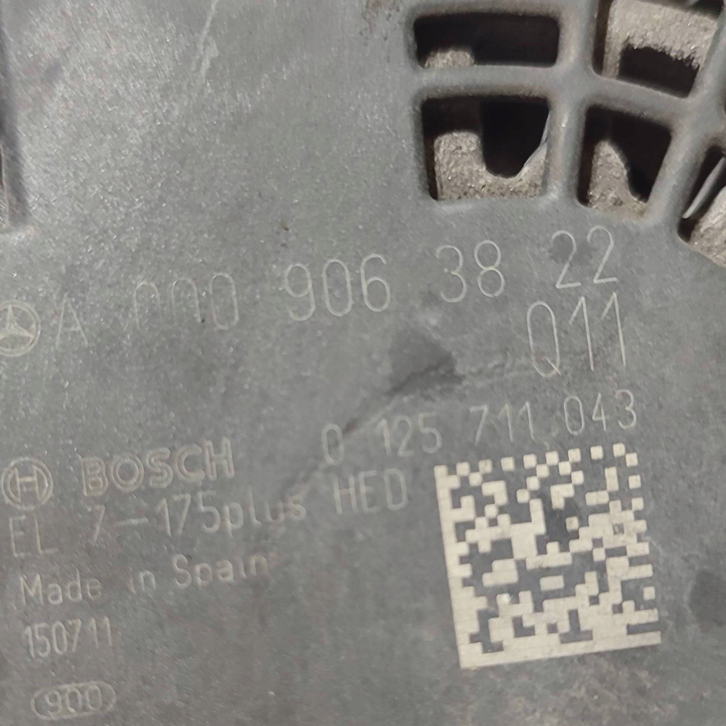 Mercedes-Benz GLA W156 2015 alternator