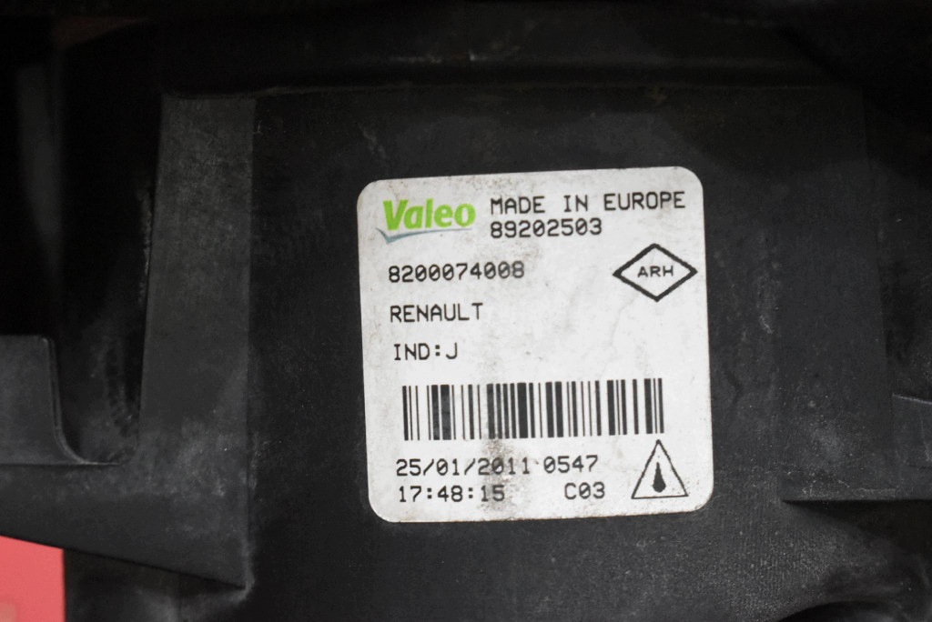fog light left front front 8200074008 RENAULT MEGANE 3 III 08-14