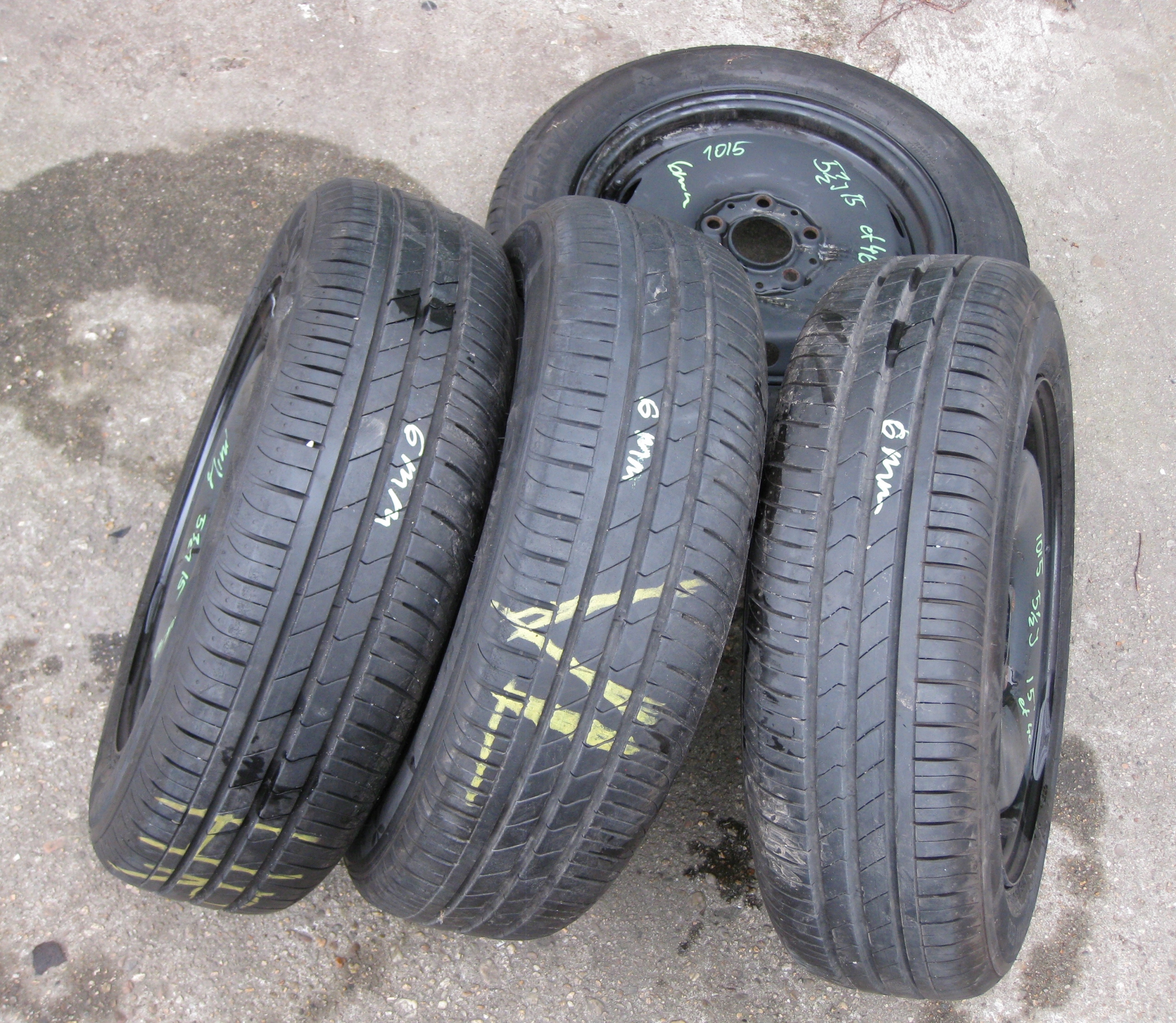 wheels discs tyres MINI 175/65/15 LATO ET46