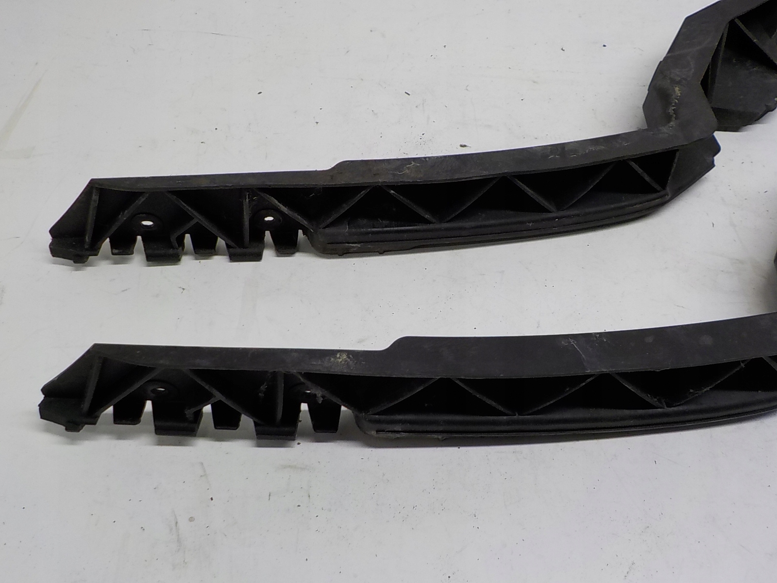 SKODA OCTAVIA II bumper bracket left front front