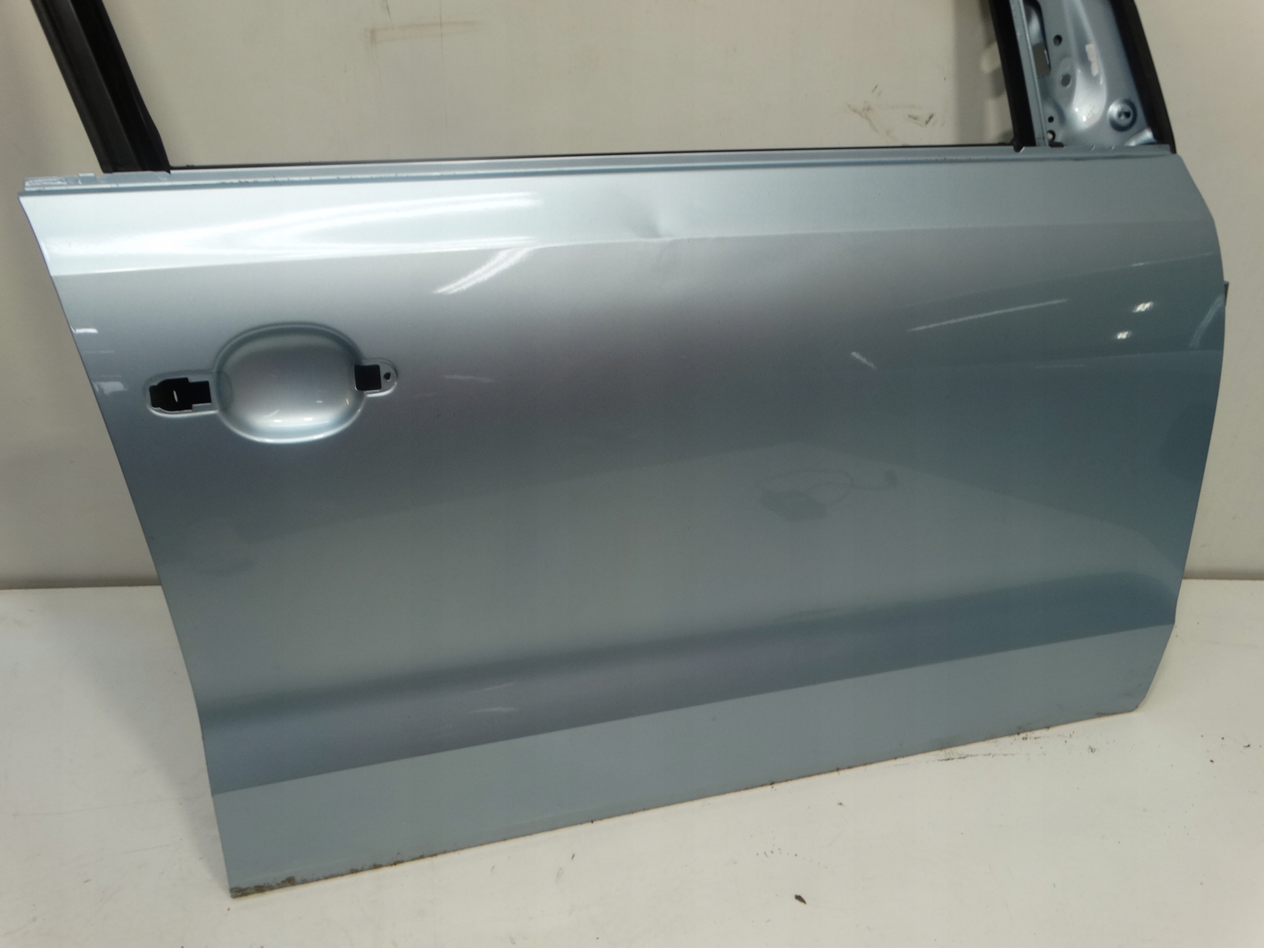 door right front VW POLO 6R 6R4831312 KOD : LD5M