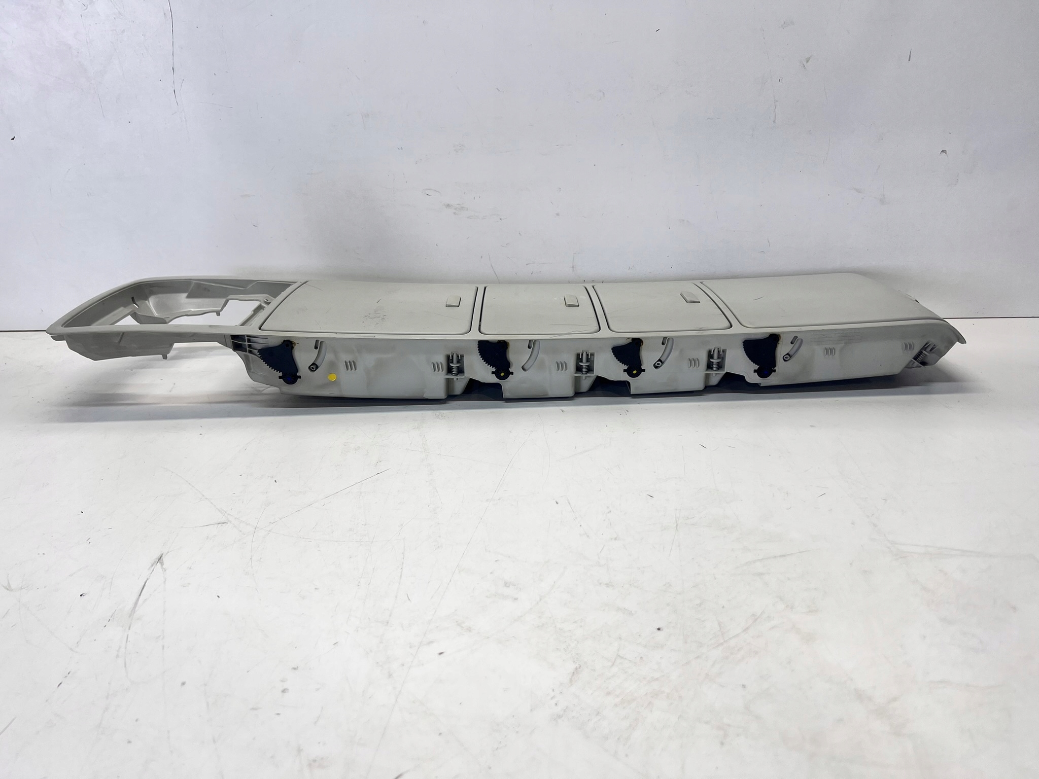 SCHOWKI CIELO INTERNO VW TIGUAN 5M0868403D