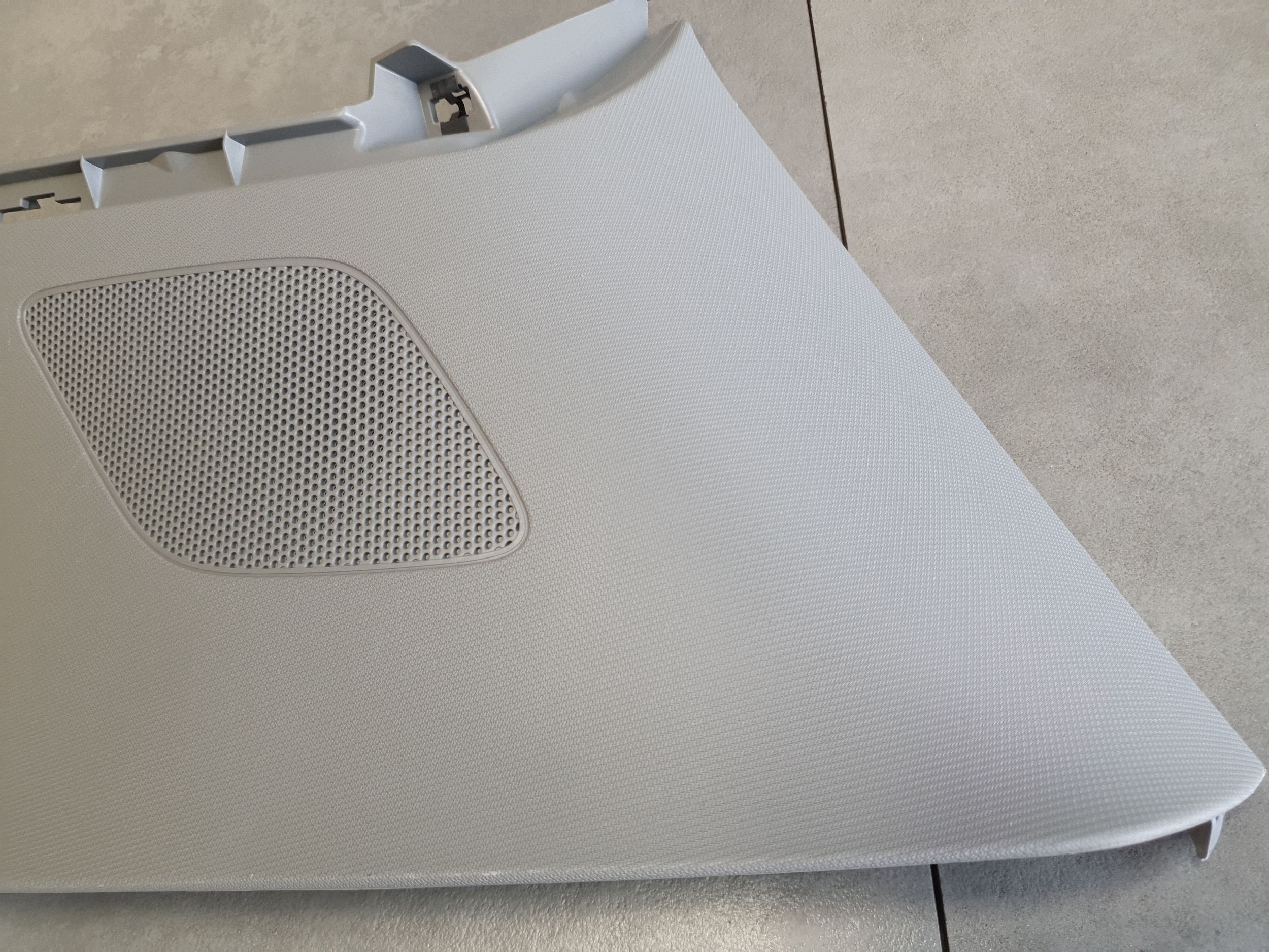 Audi Q6 e-tron blende abdeckung säule D rechts 85H867246A