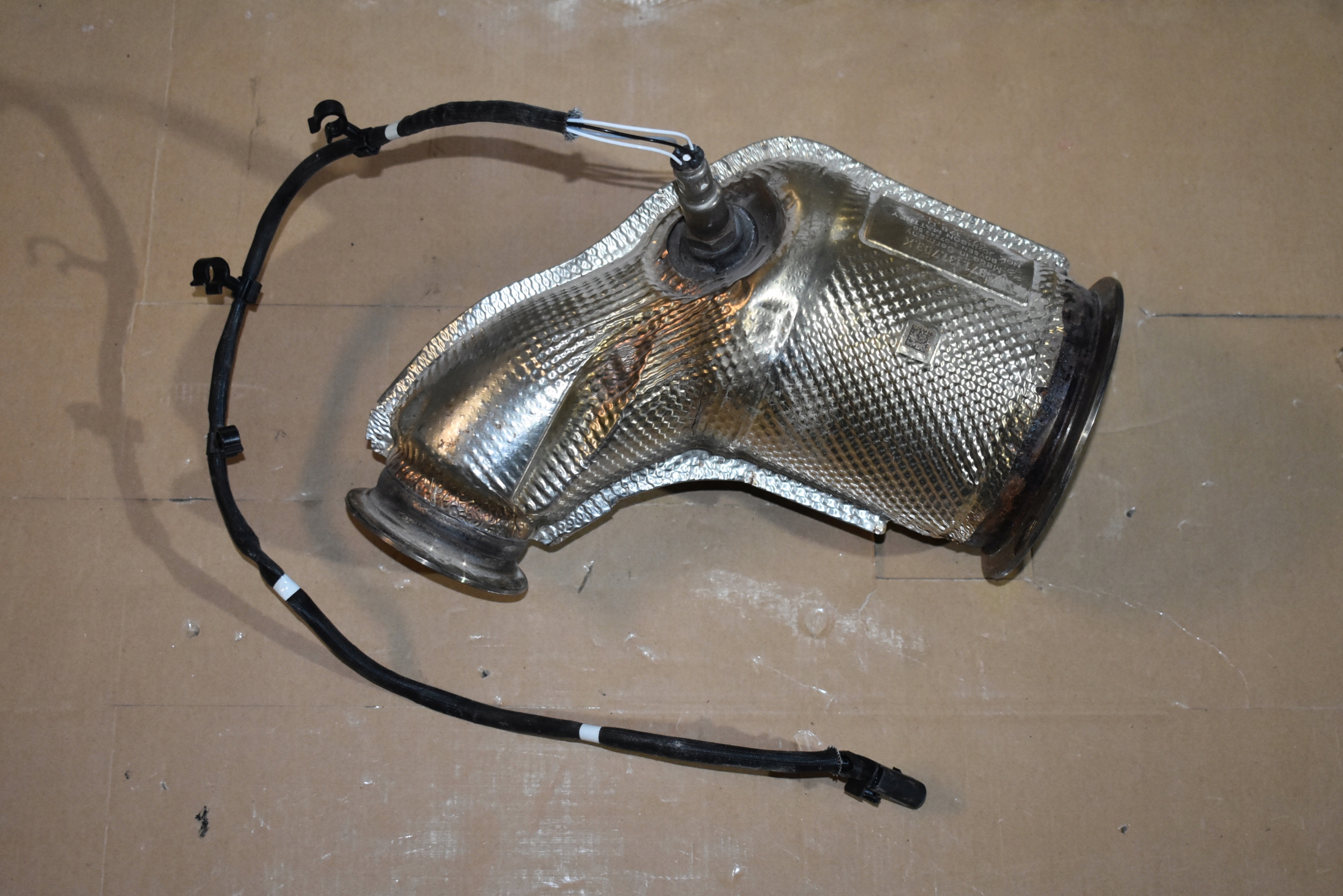 IDEALNY catalyst right PORSCHE PANAMERA 971 LIFT - engine CSZB 1