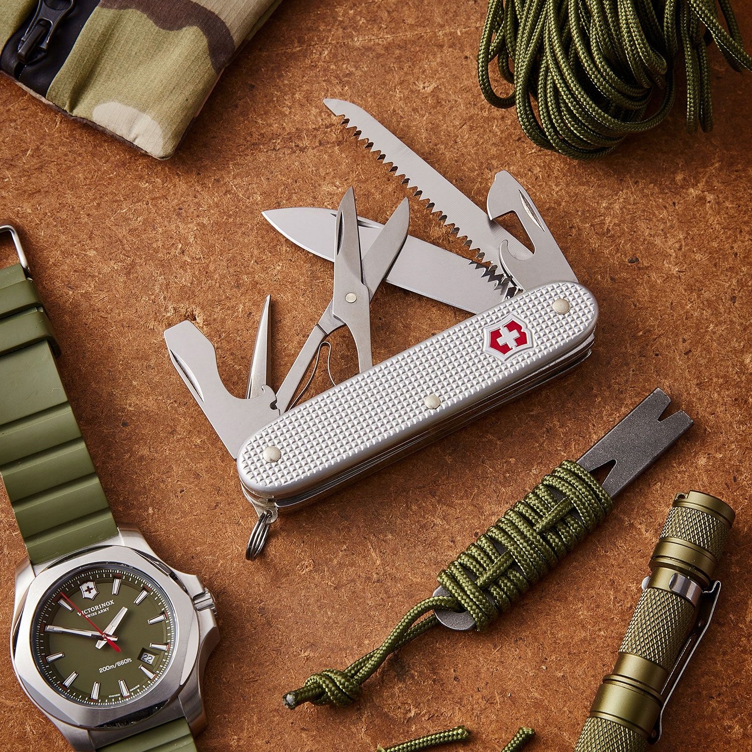 Scyzoryk nóż Victorinox FARMER X 0.8271.26 Alox Model Farmer X Alox