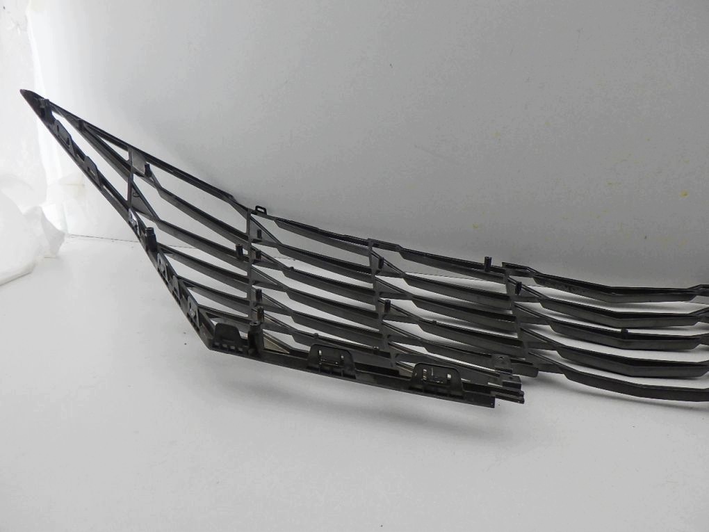 HYUNDAI ELANTRA VII 7 2020- Grille