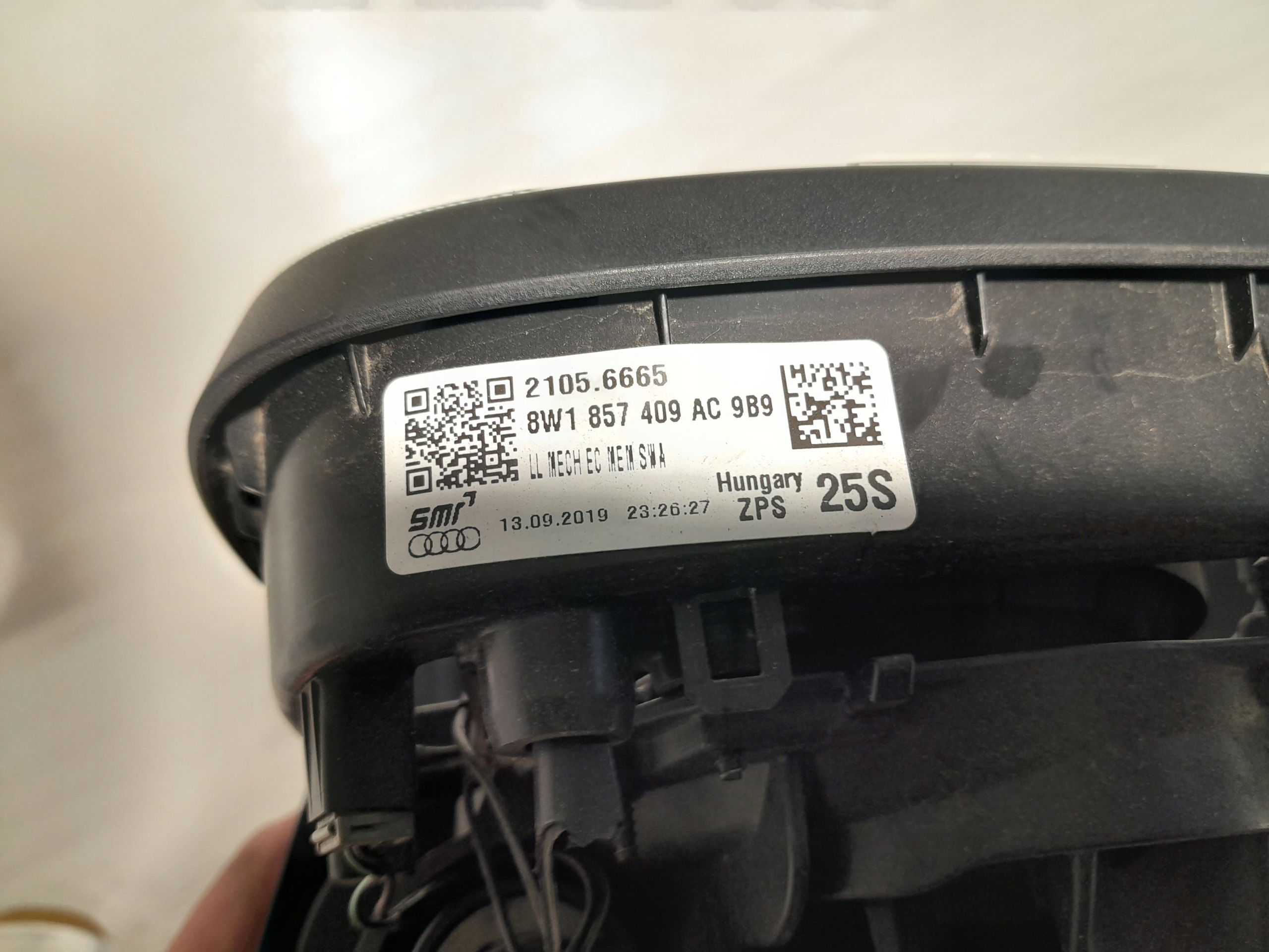 AUDI A4 B9 mirror exterior left 8W1857409AC
