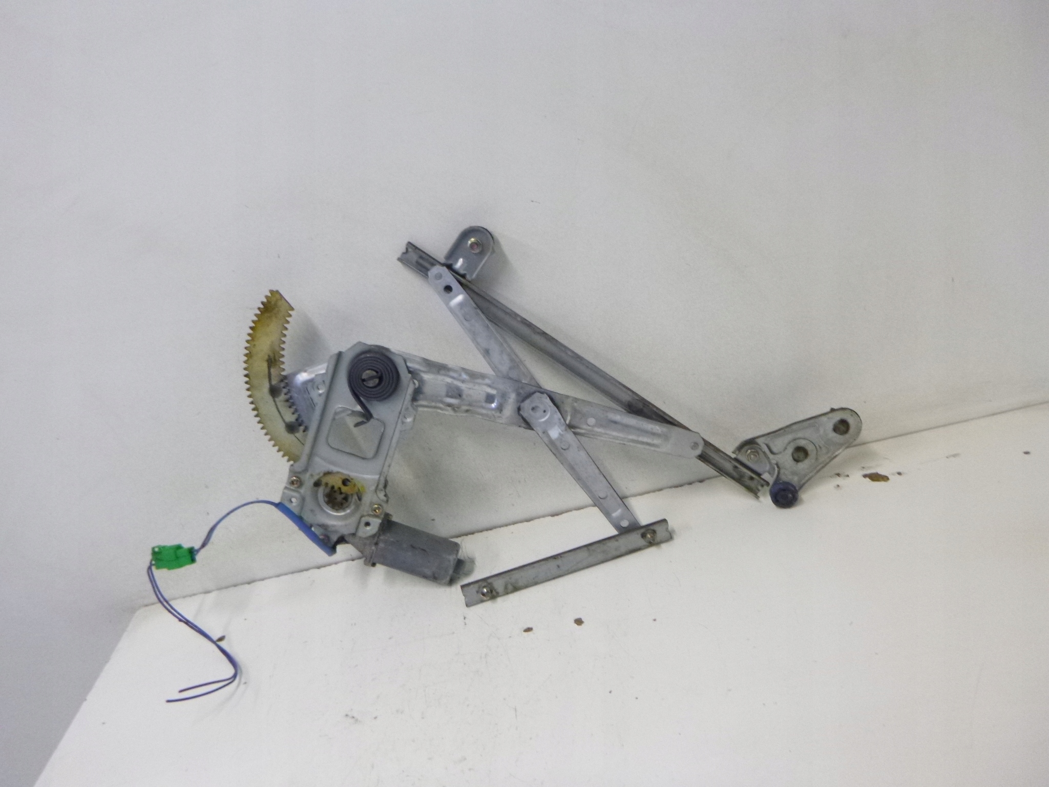 mécanisme vitre avant droite Subaru Impreza 1996