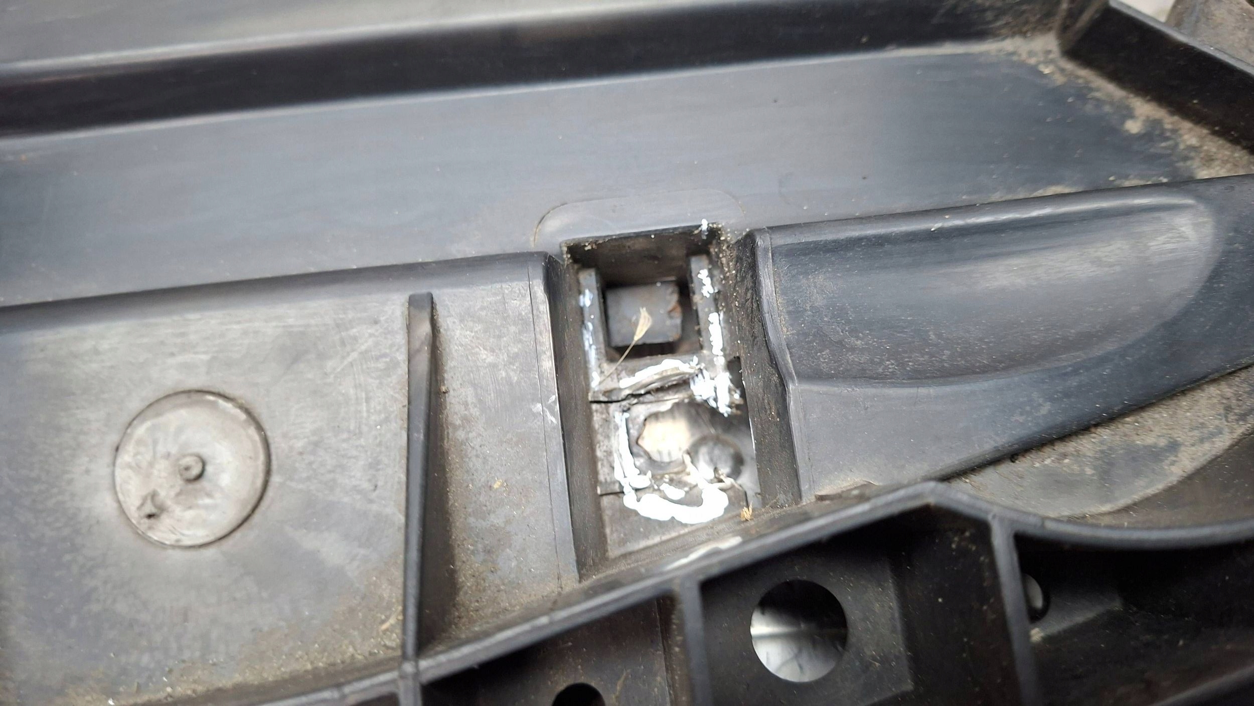 Blende Abdeckung abdeckung unter Stoßstange 9683447280 CITROEN C3 II DS3 2009
