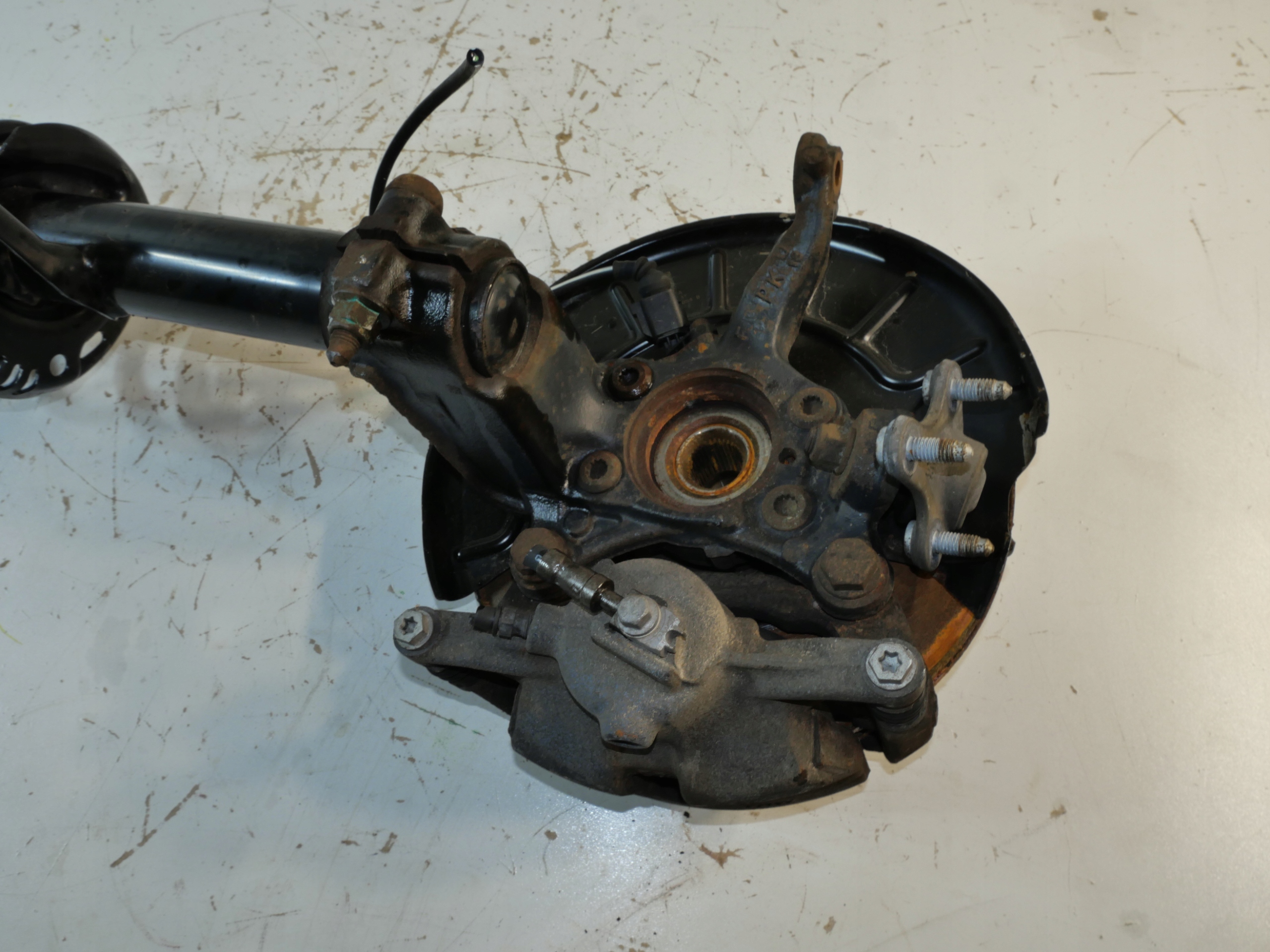 swing McPherson front VW CADDY IV 2K5413031