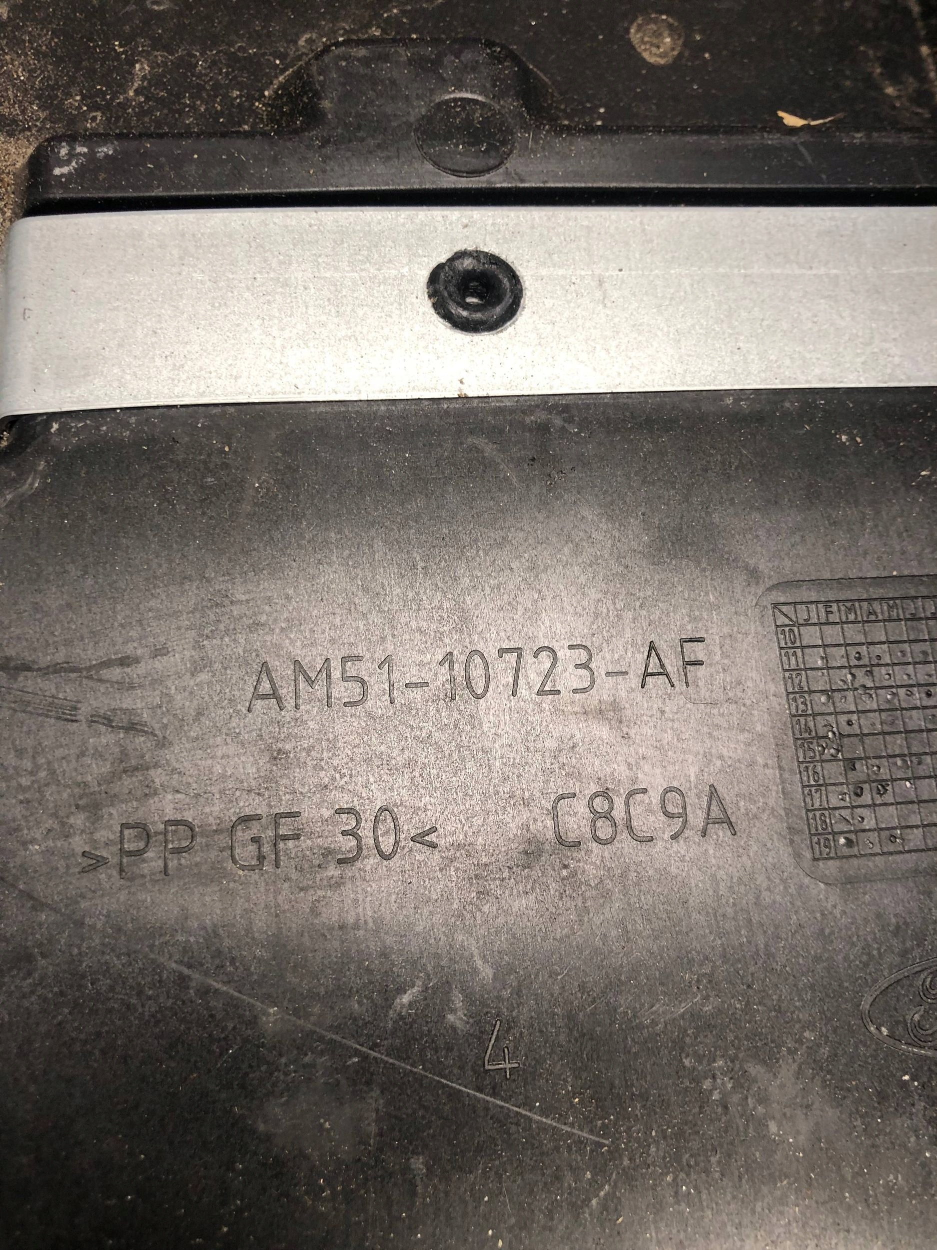 obal akumulátoru FORD KUGA MK2 AM51-10723-AF
