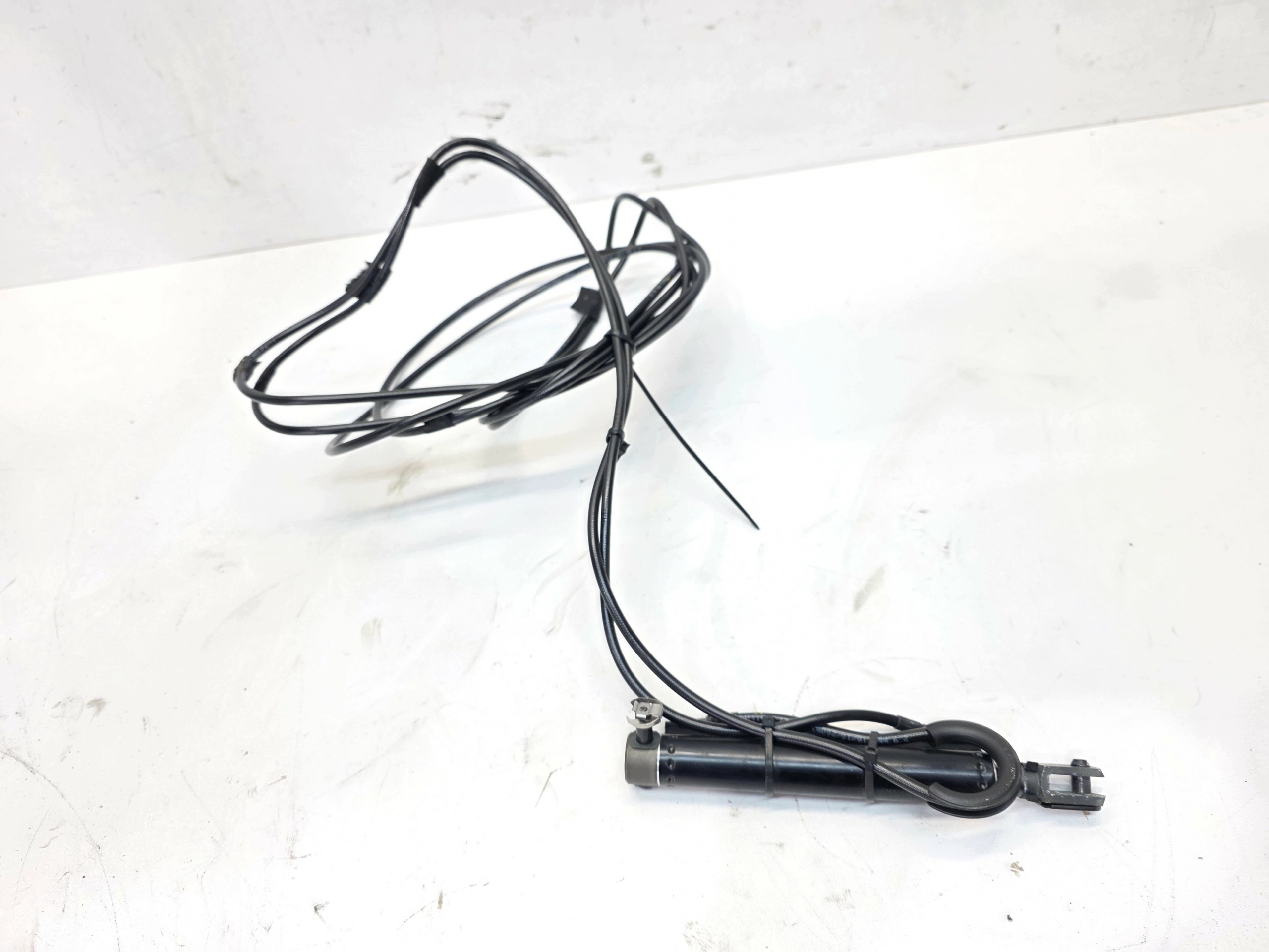 válec hydraulický teleskop střechy pravý AUDI A5 8F CABRIO 8F0871605