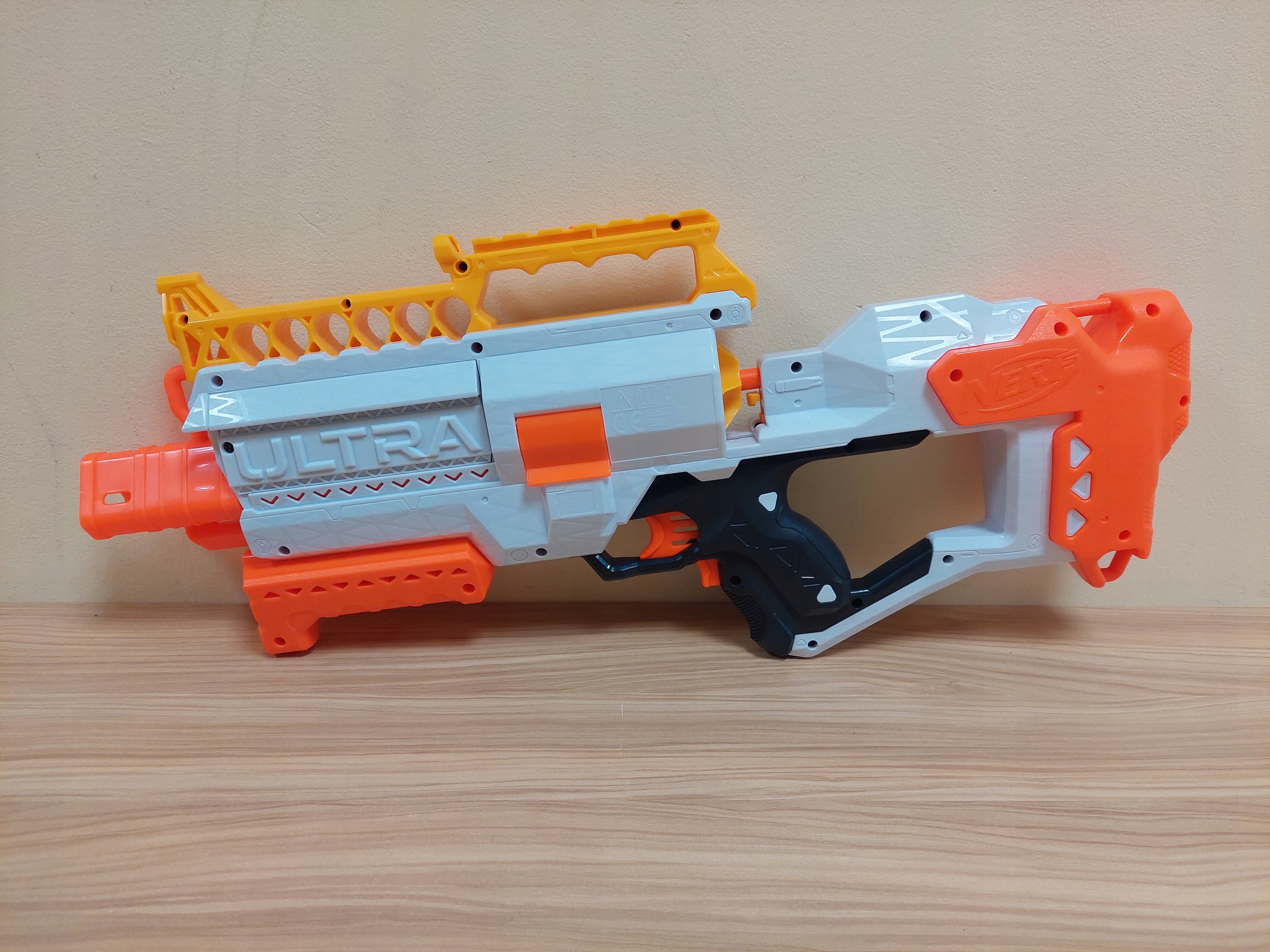 HASBRO Nerf Ultra Dorado F2017 pistolet wyrzutnia Kod producenta F2017
