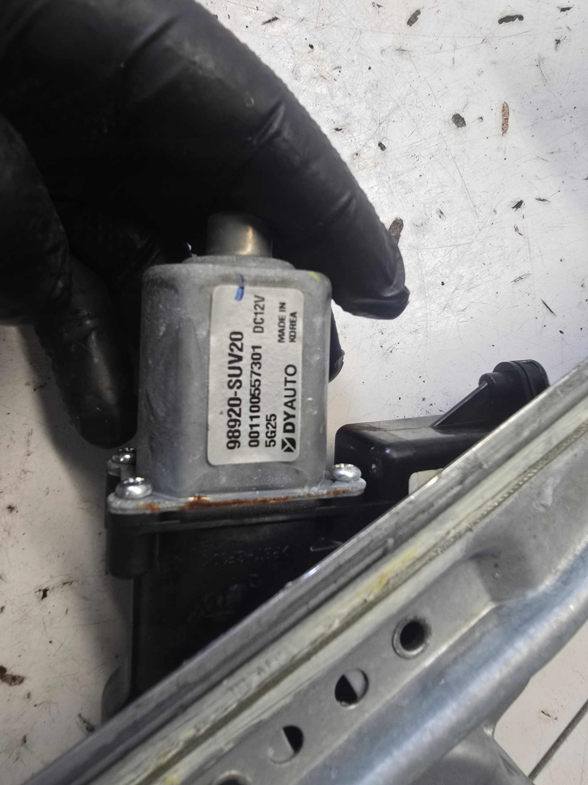 OPEL MOKKA lift mechanism mini motor windows left rear part